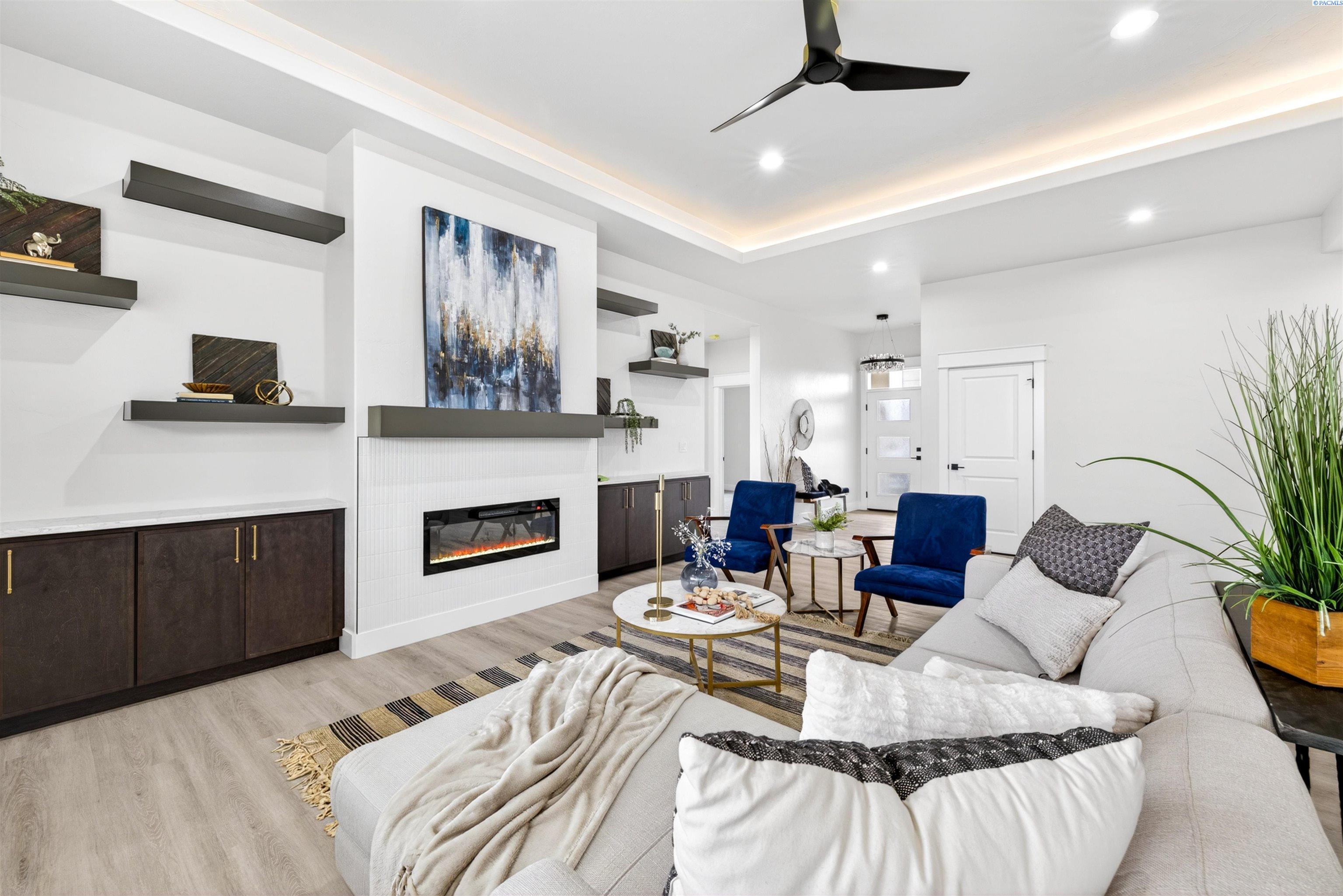 7712 Allison Ct