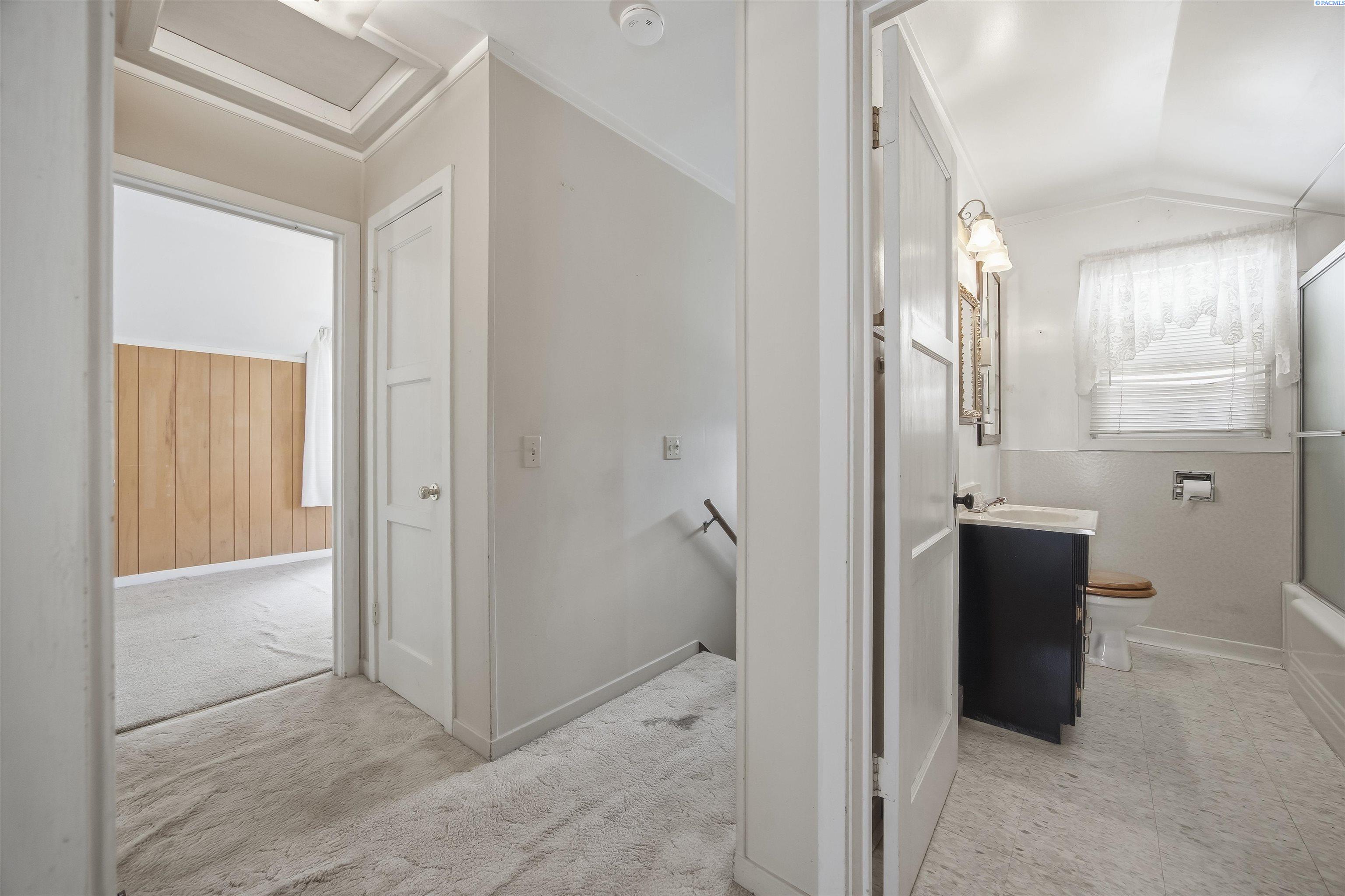 309 Barth Ave