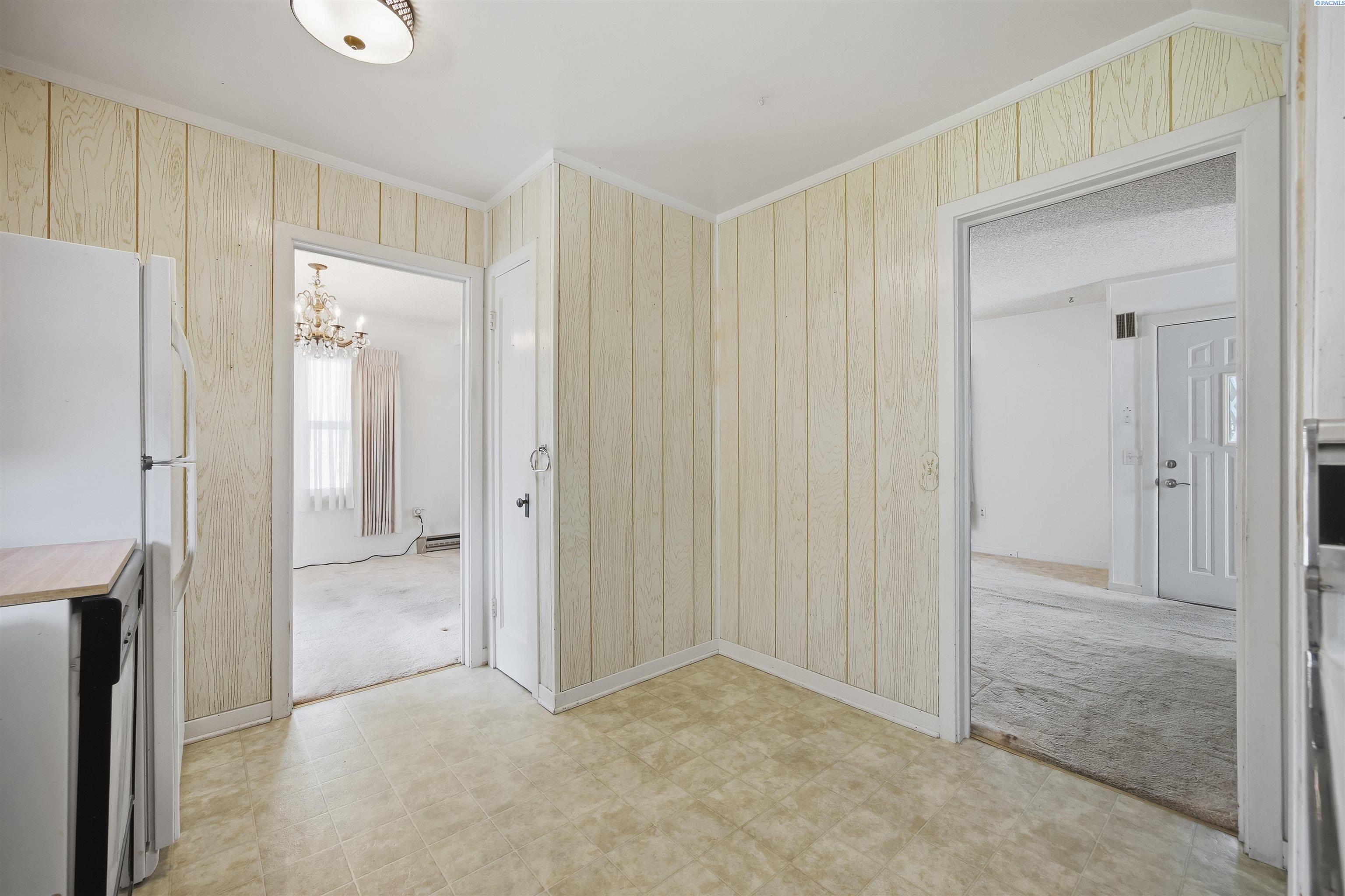 309 Barth Ave