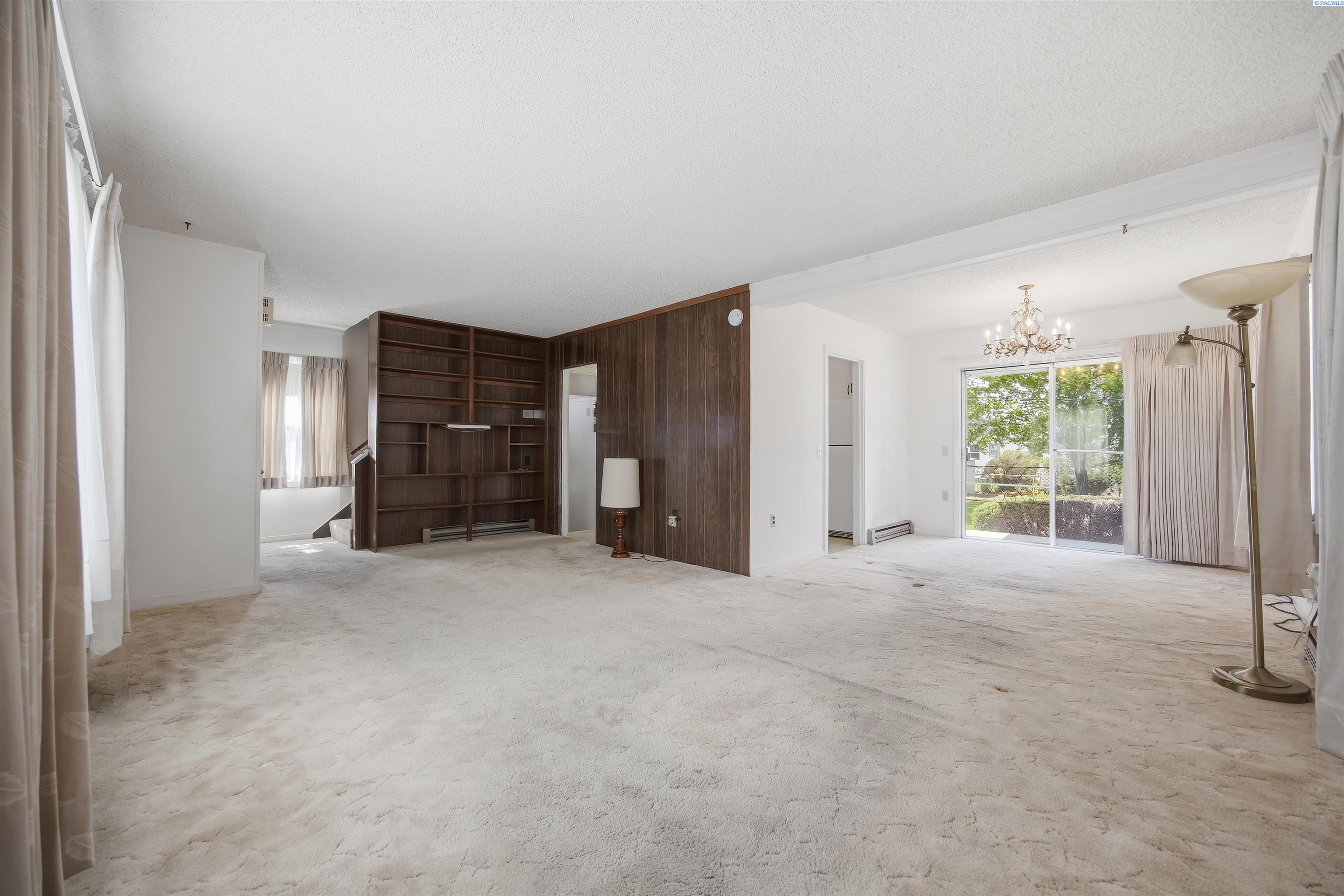 309 Barth Ave