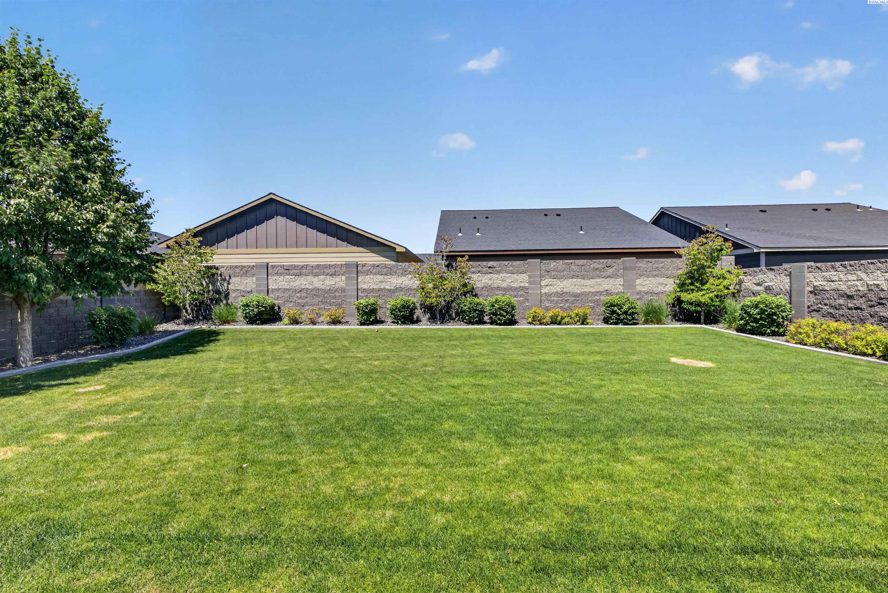 8913 Sophie Rae Ct