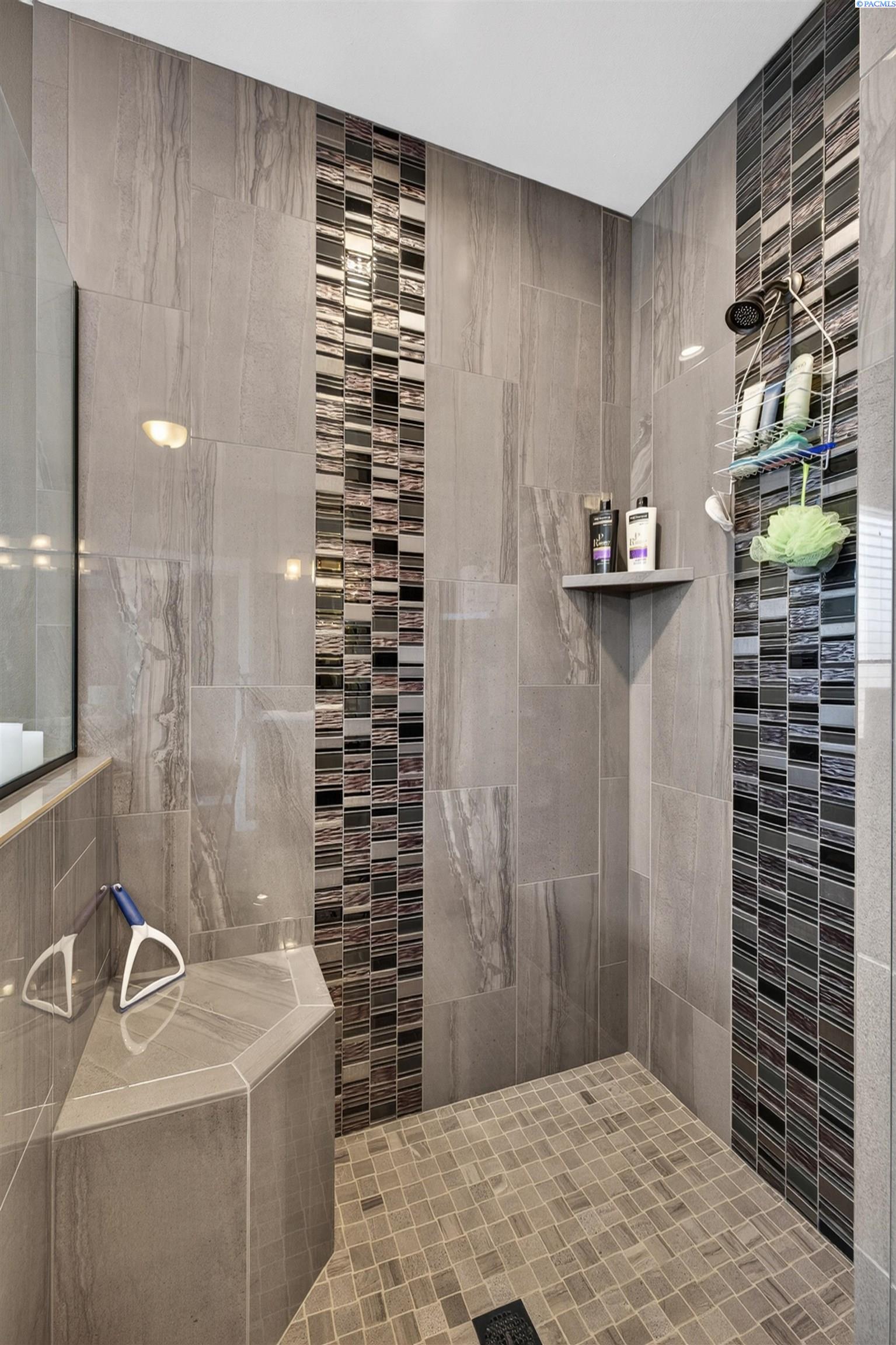 8913 Sophie Rae Ct