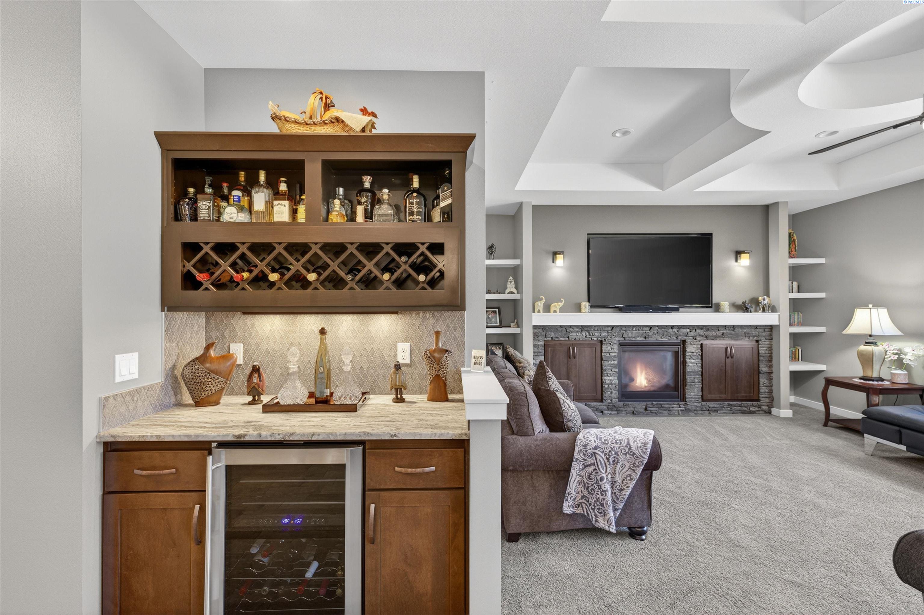 8913 Sophie Rae Ct