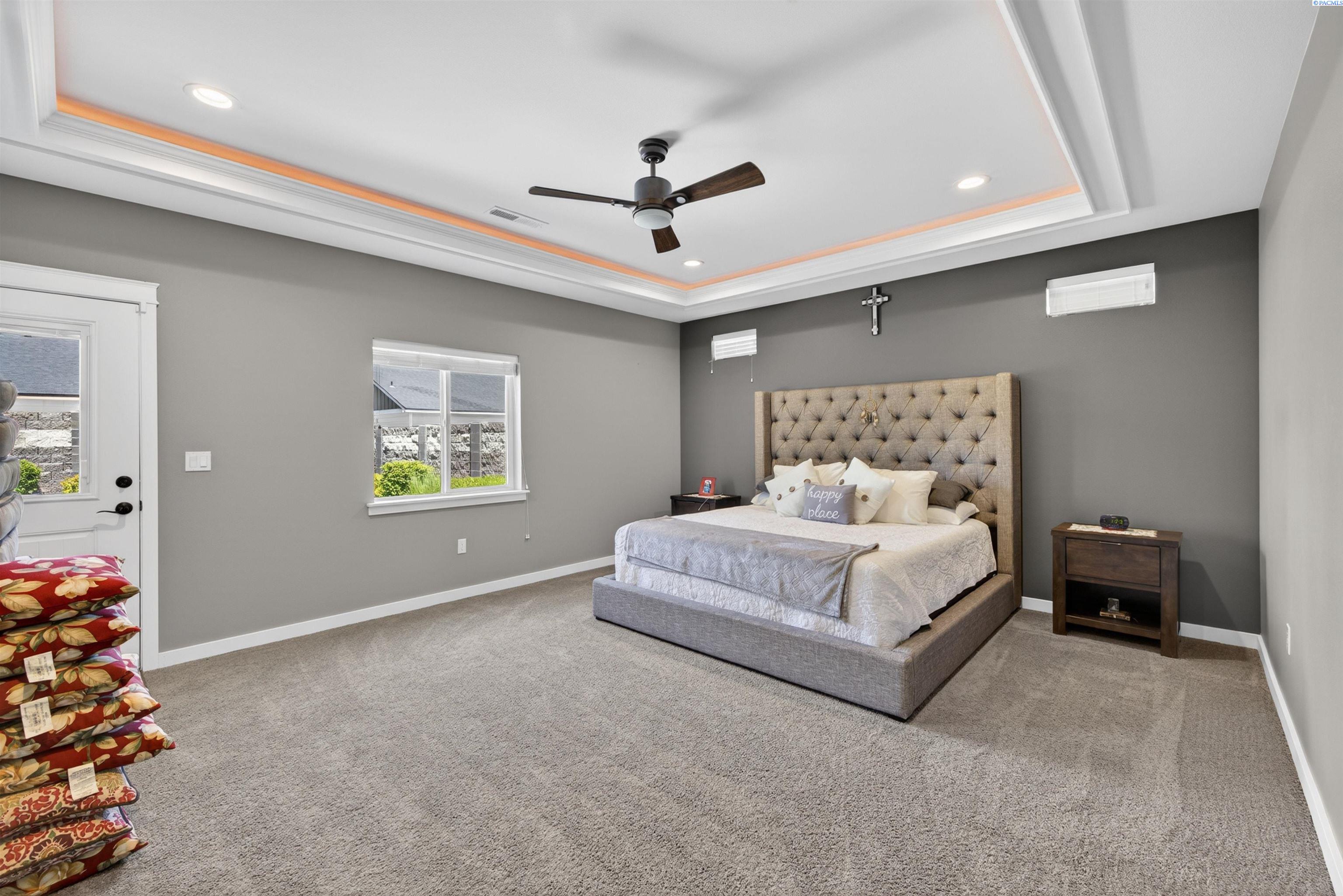 8913 Sophie Rae Ct