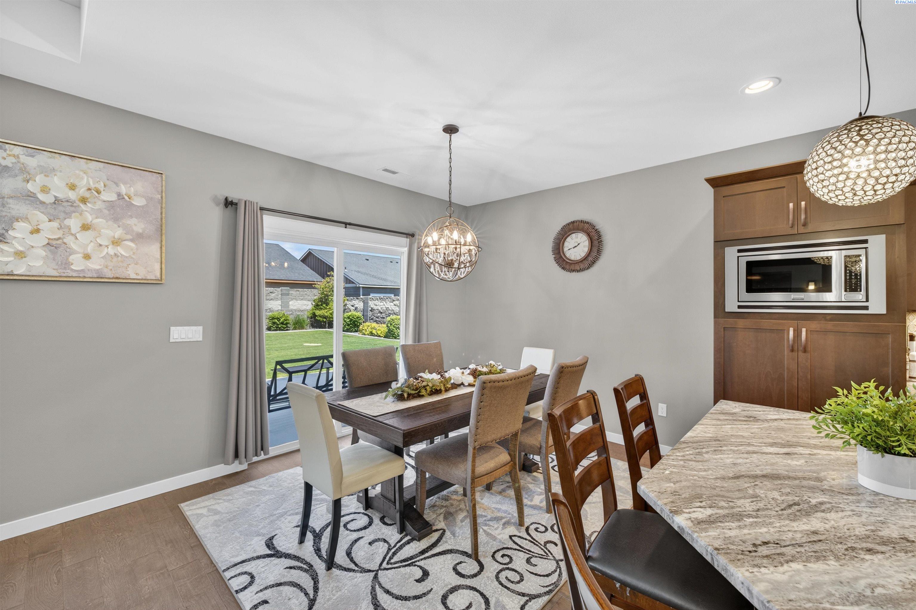 8913 Sophie Rae Ct