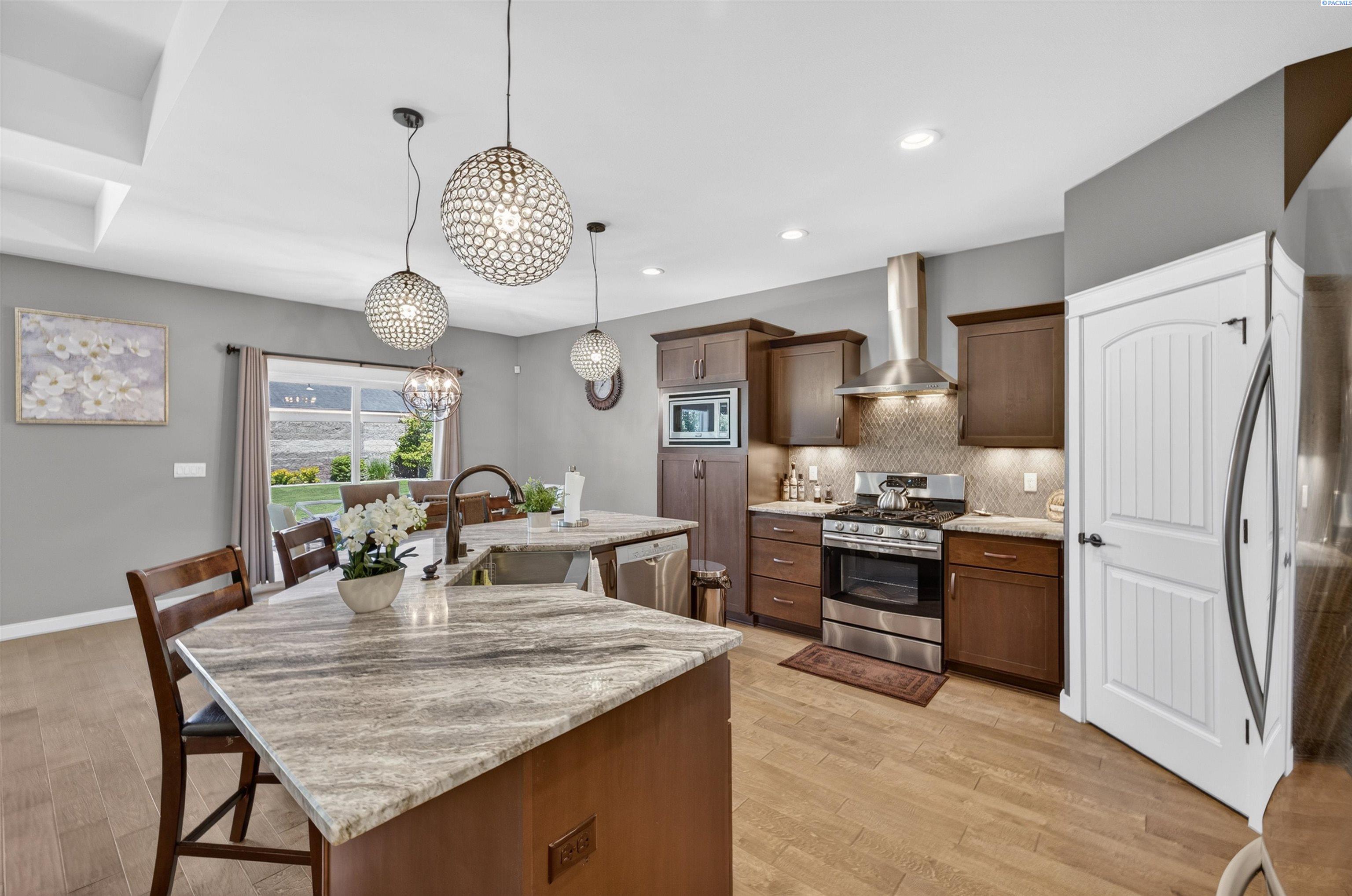 8913 Sophie Rae Ct