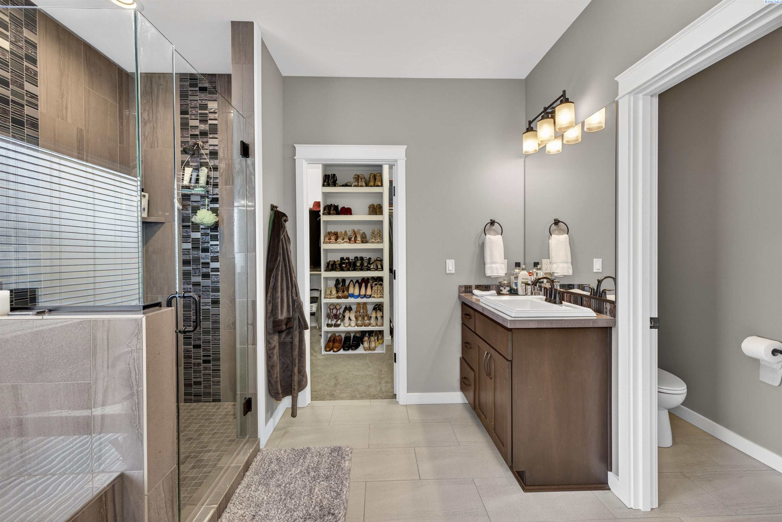8913 Sophie Rae Ct