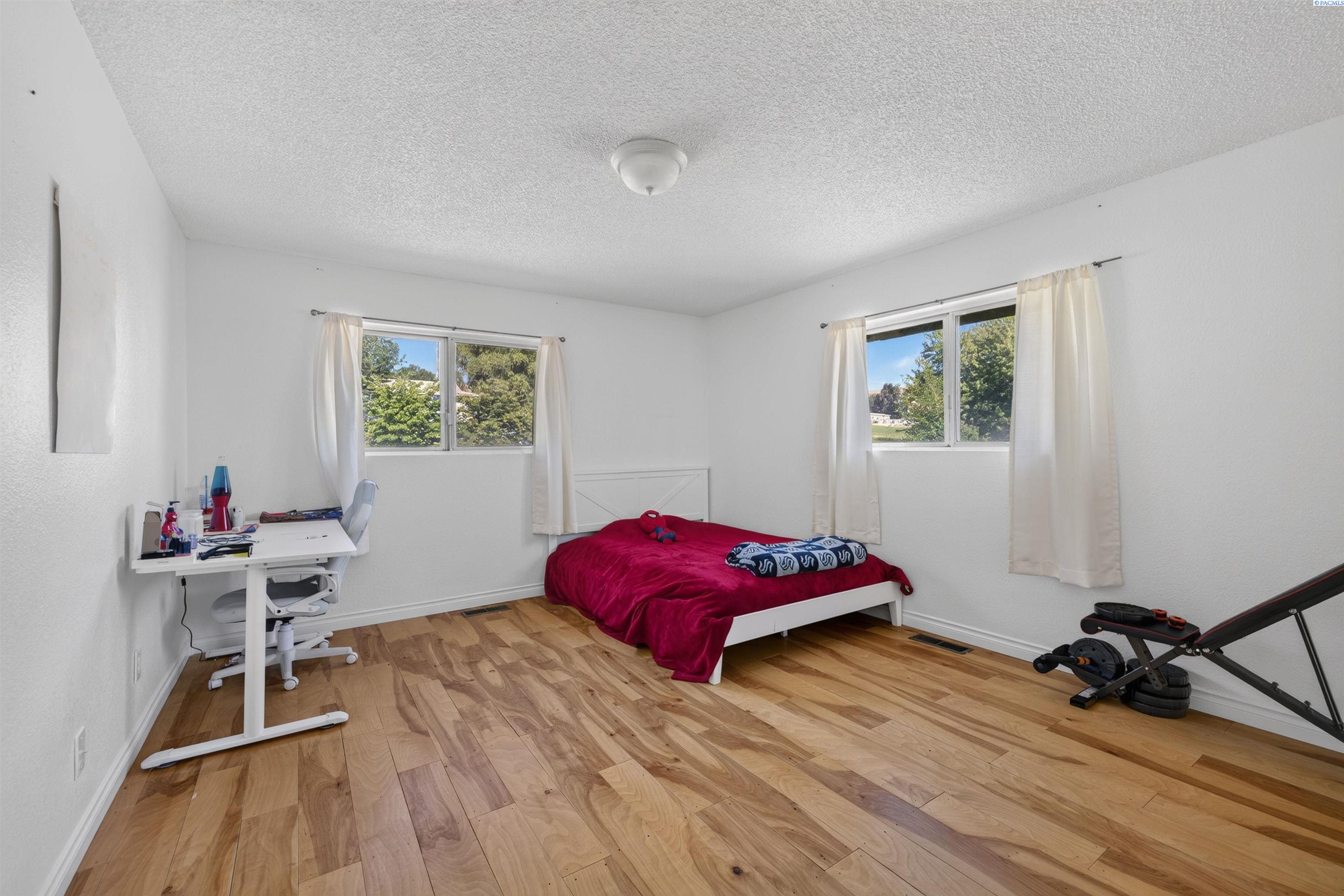 509 W Wagon Wheel Pr Nw