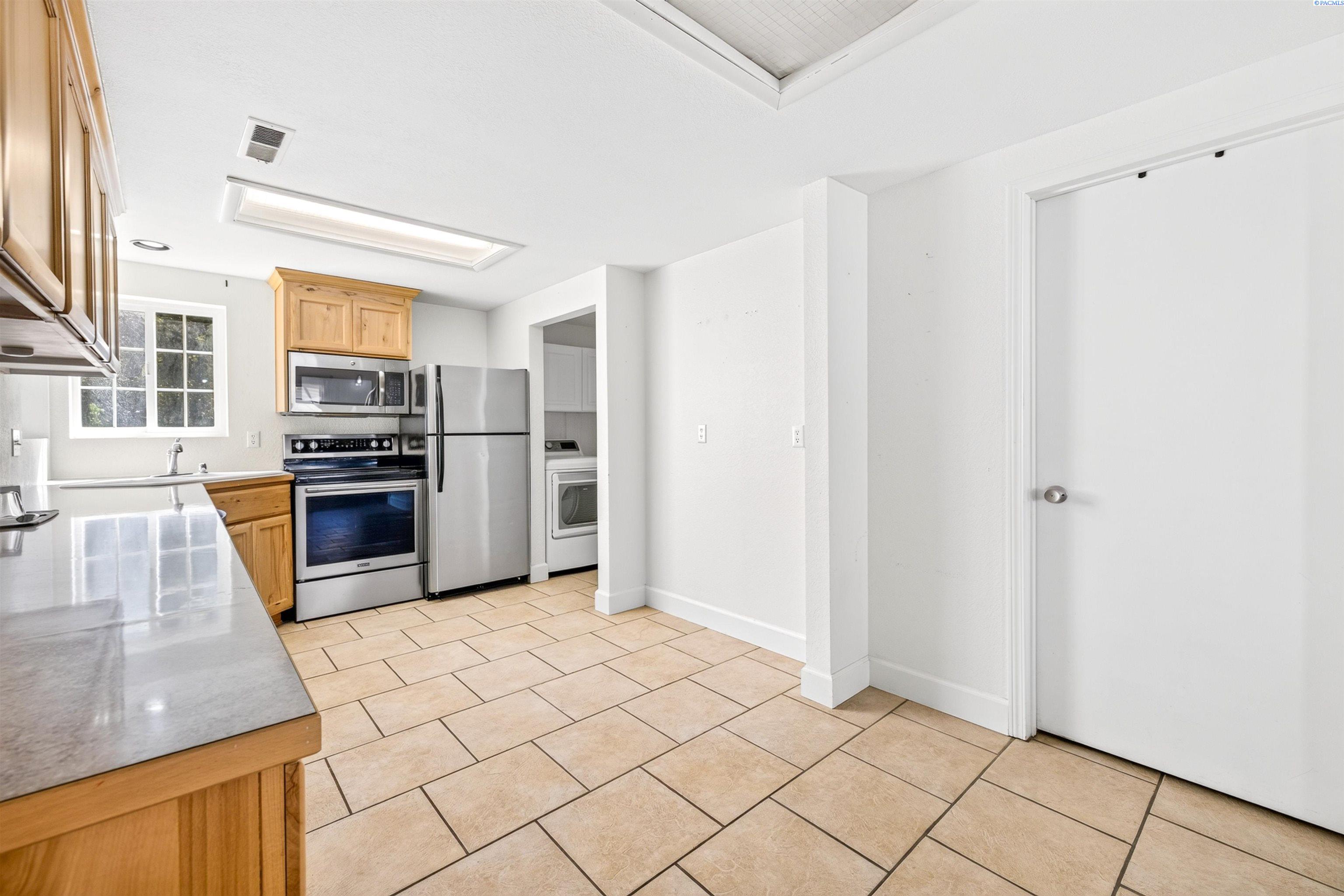 509 W Wagon Wheel Pr Nw