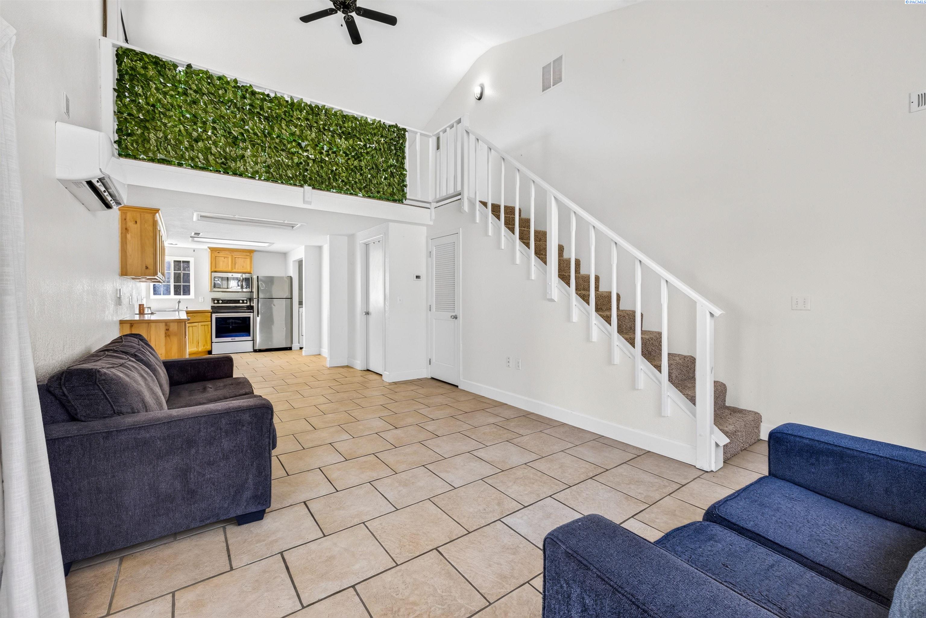 509 W Wagon Wheel Pr Nw