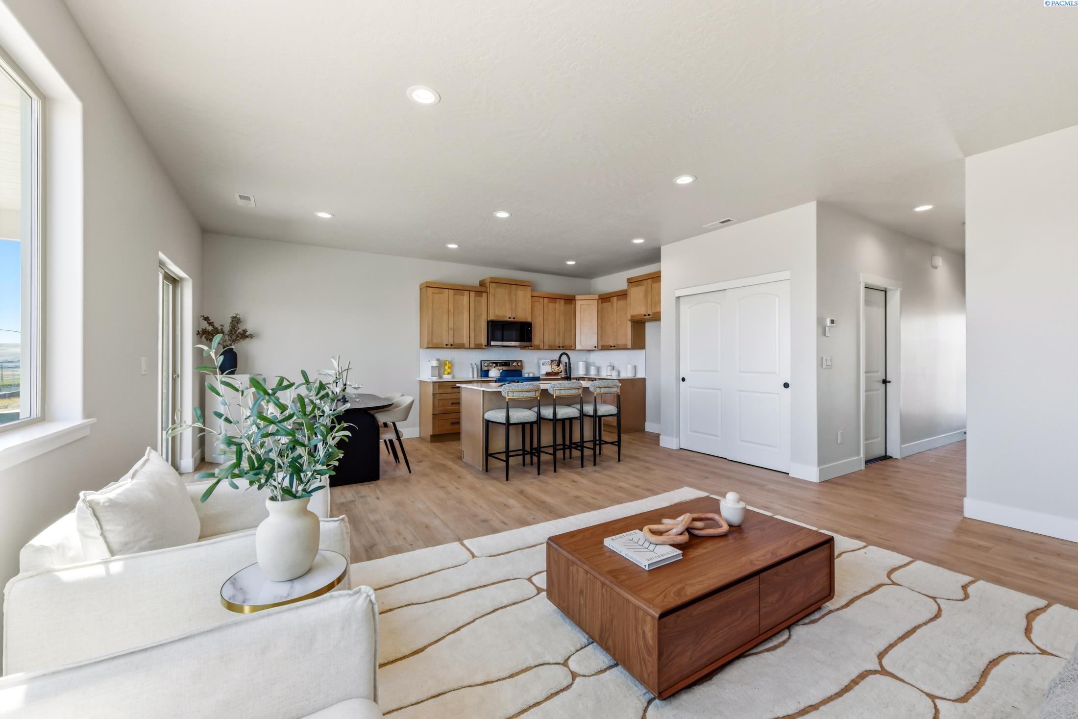 721 Honeylicious St