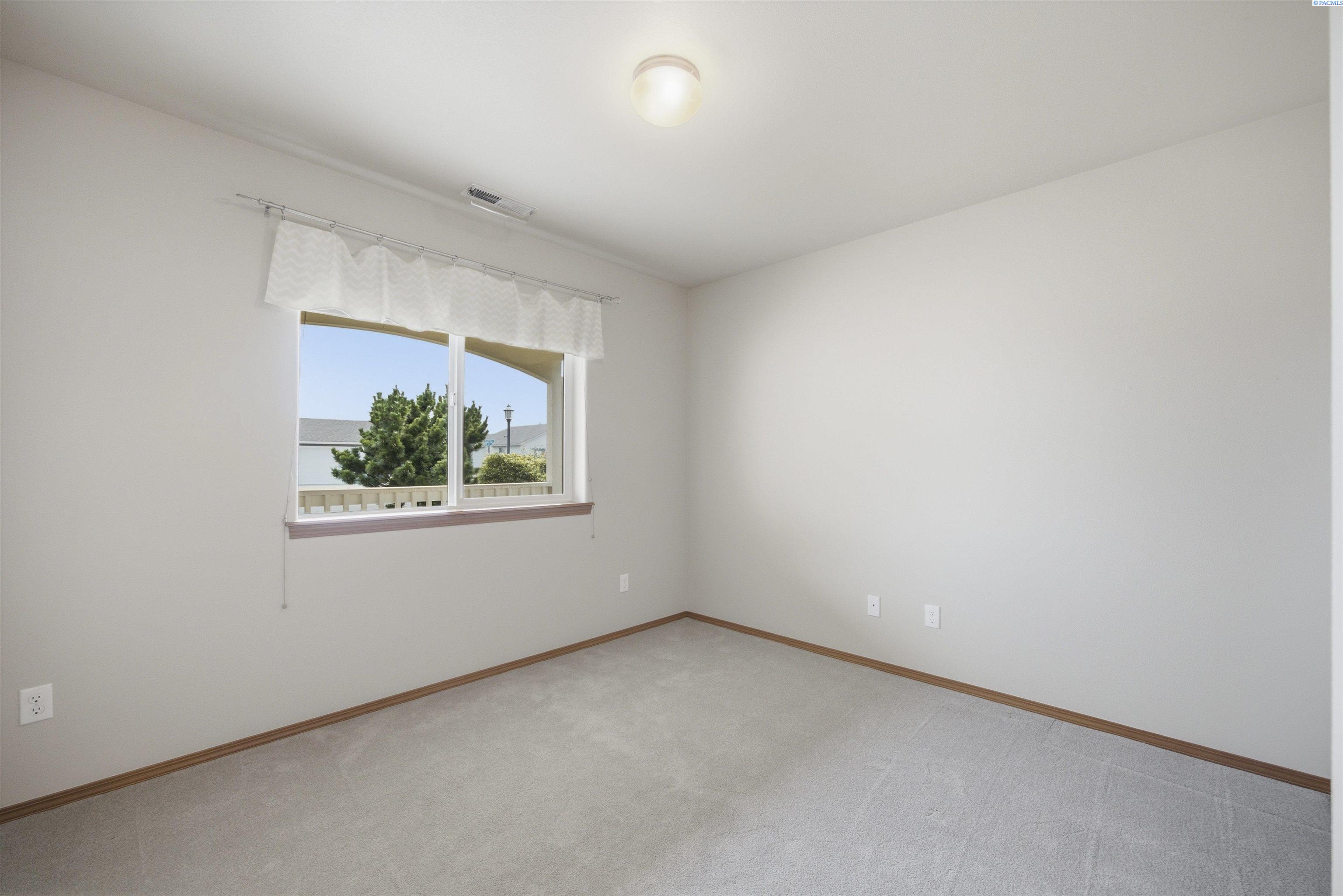 1691 Cactus Loop
