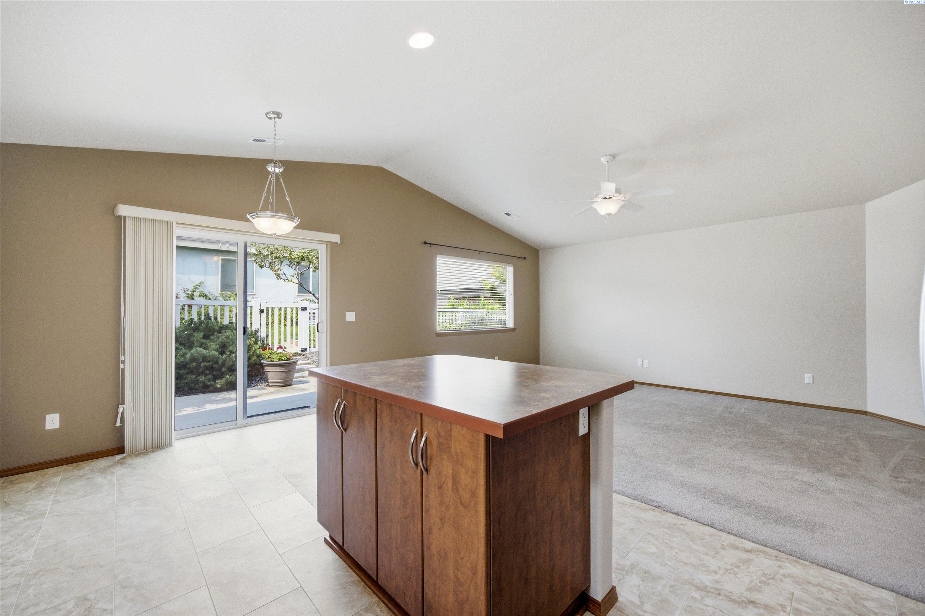 1691 Cactus Loop
