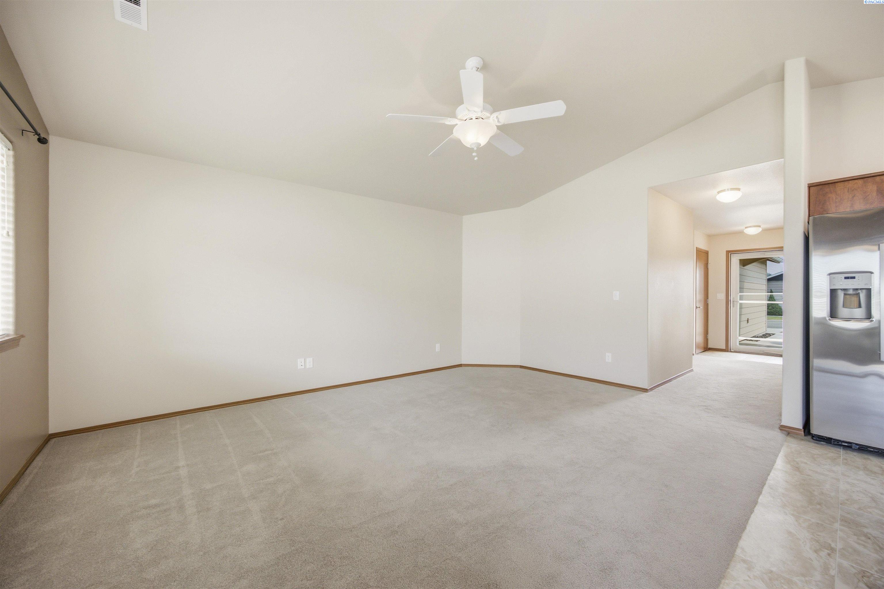 1691 Cactus Loop