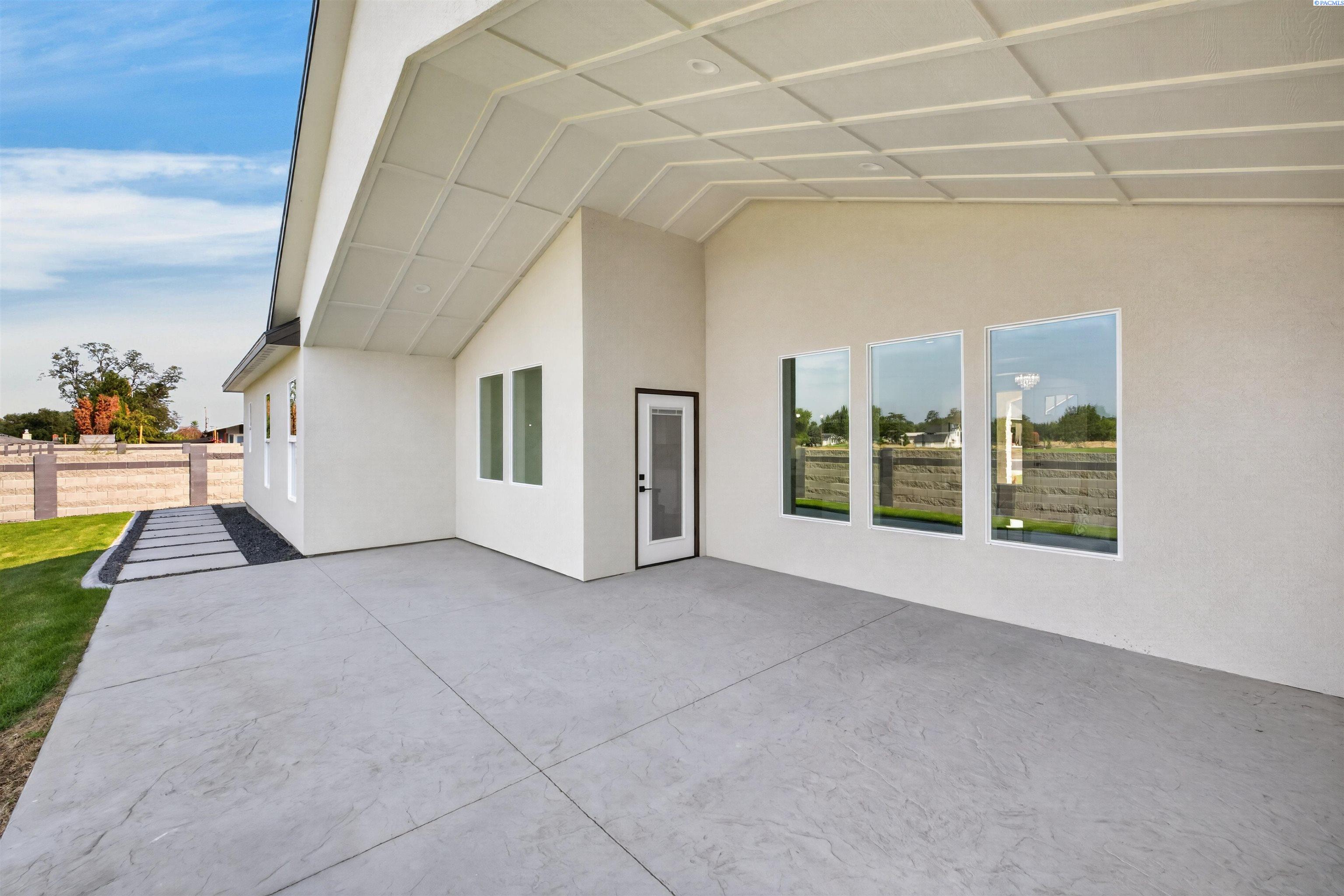 7709 Allison Ct