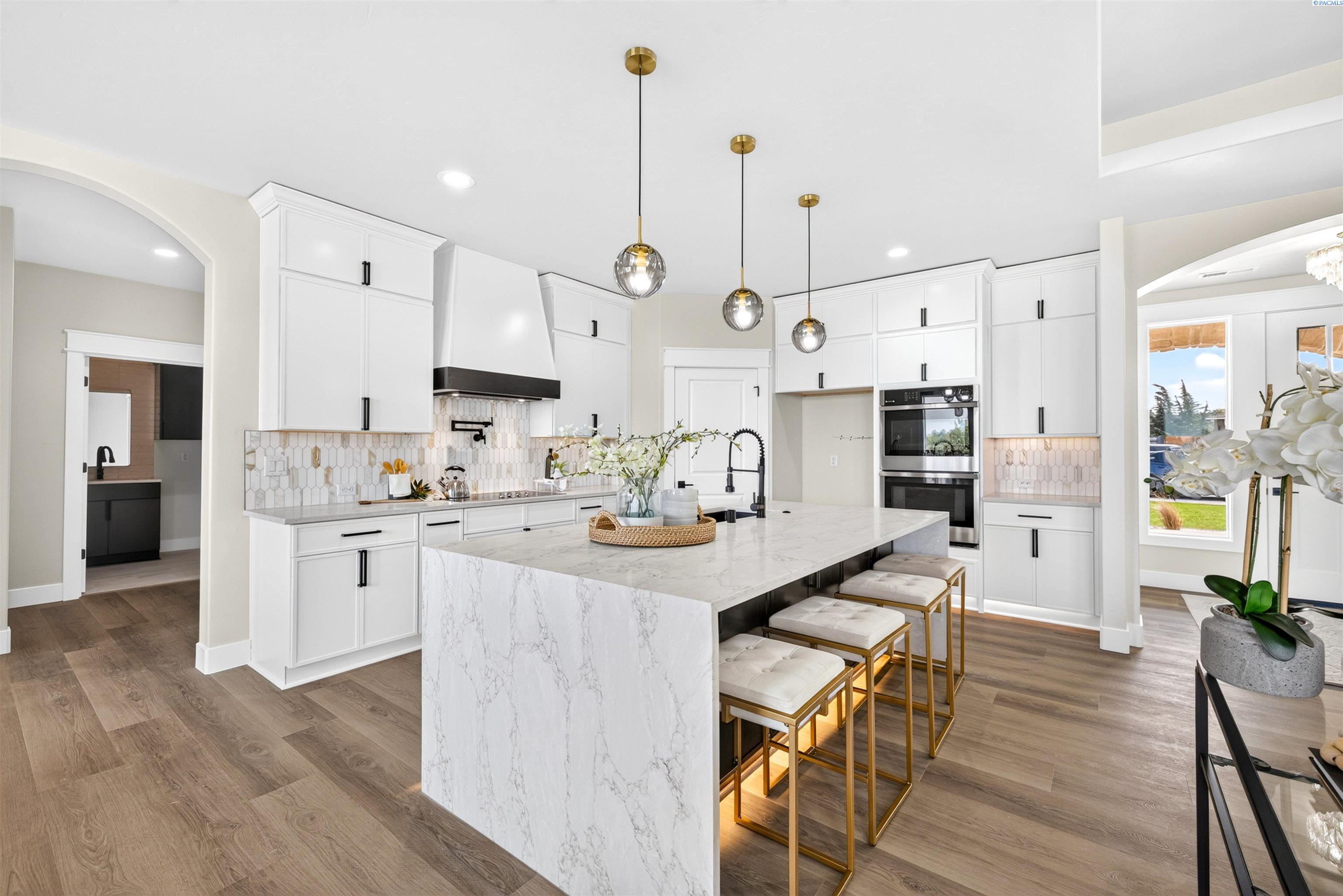 7709 Allison Ct