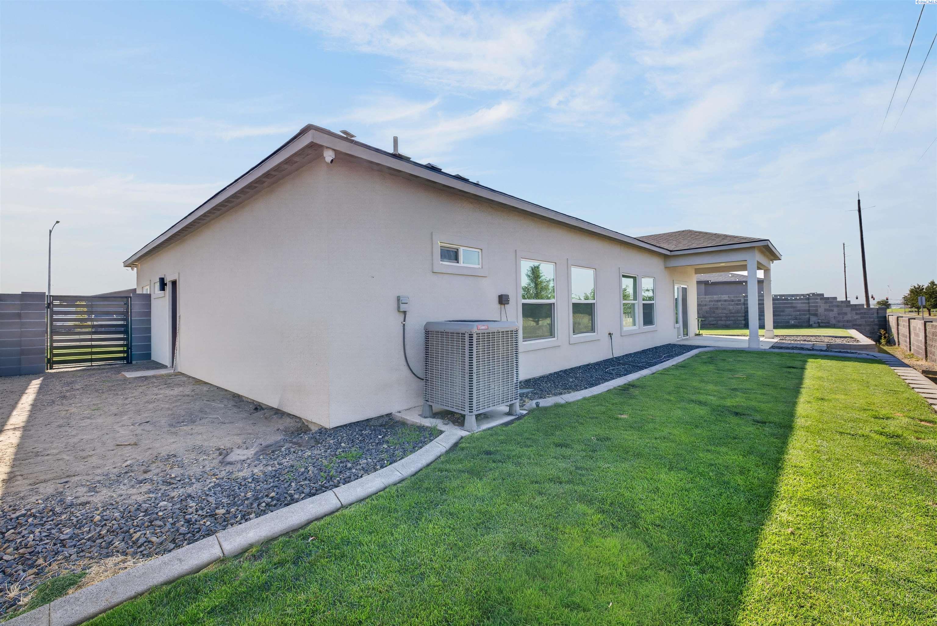 618 Caridad Court