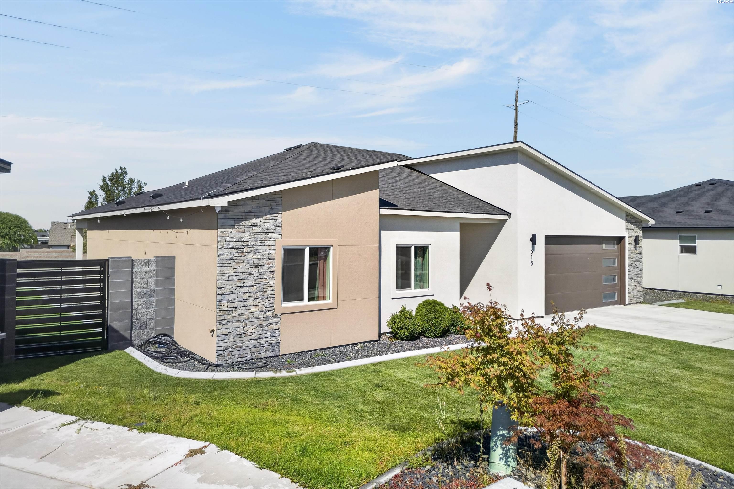 618 Caridad Court