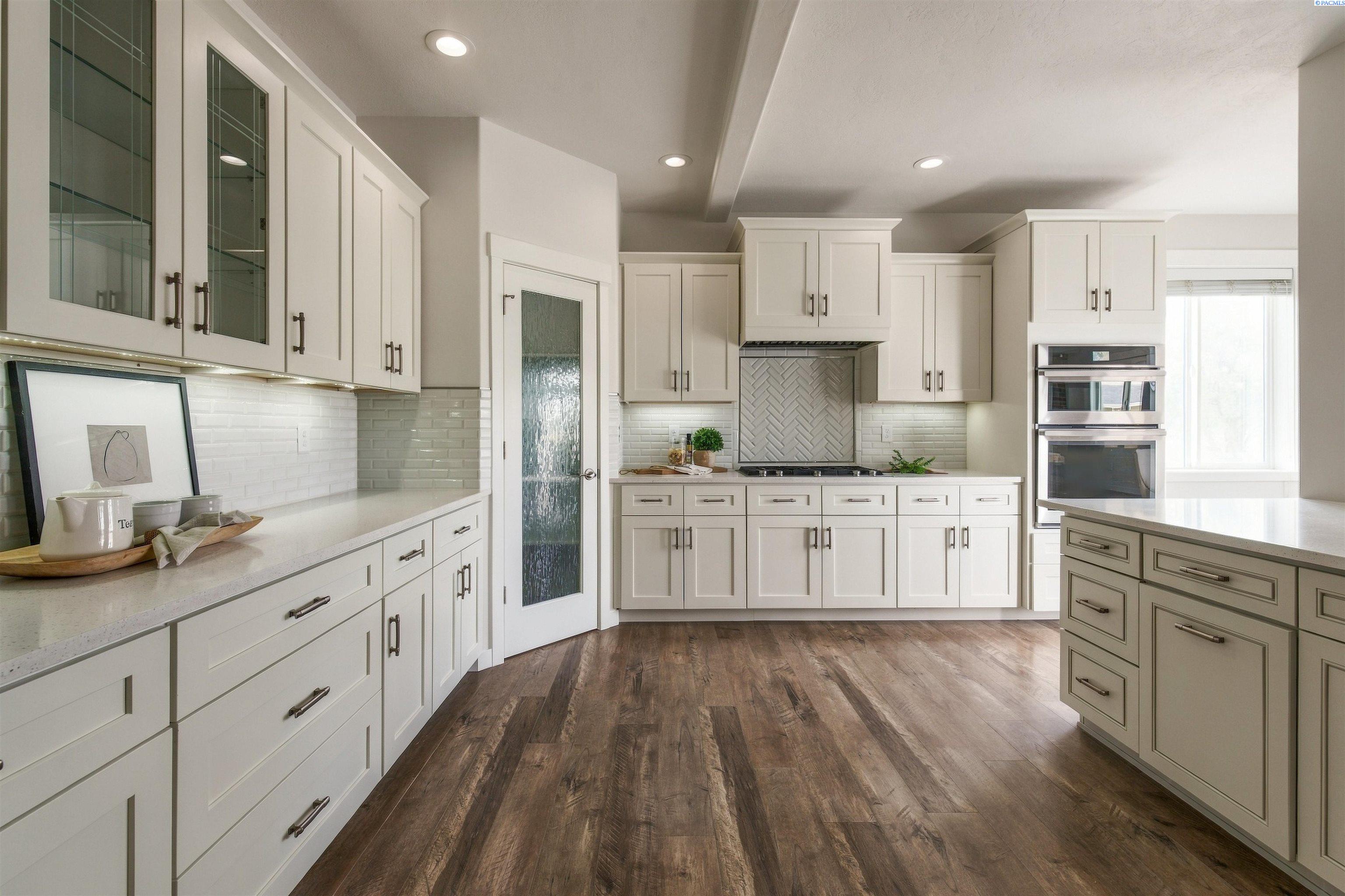 215505 E Bryson Brown