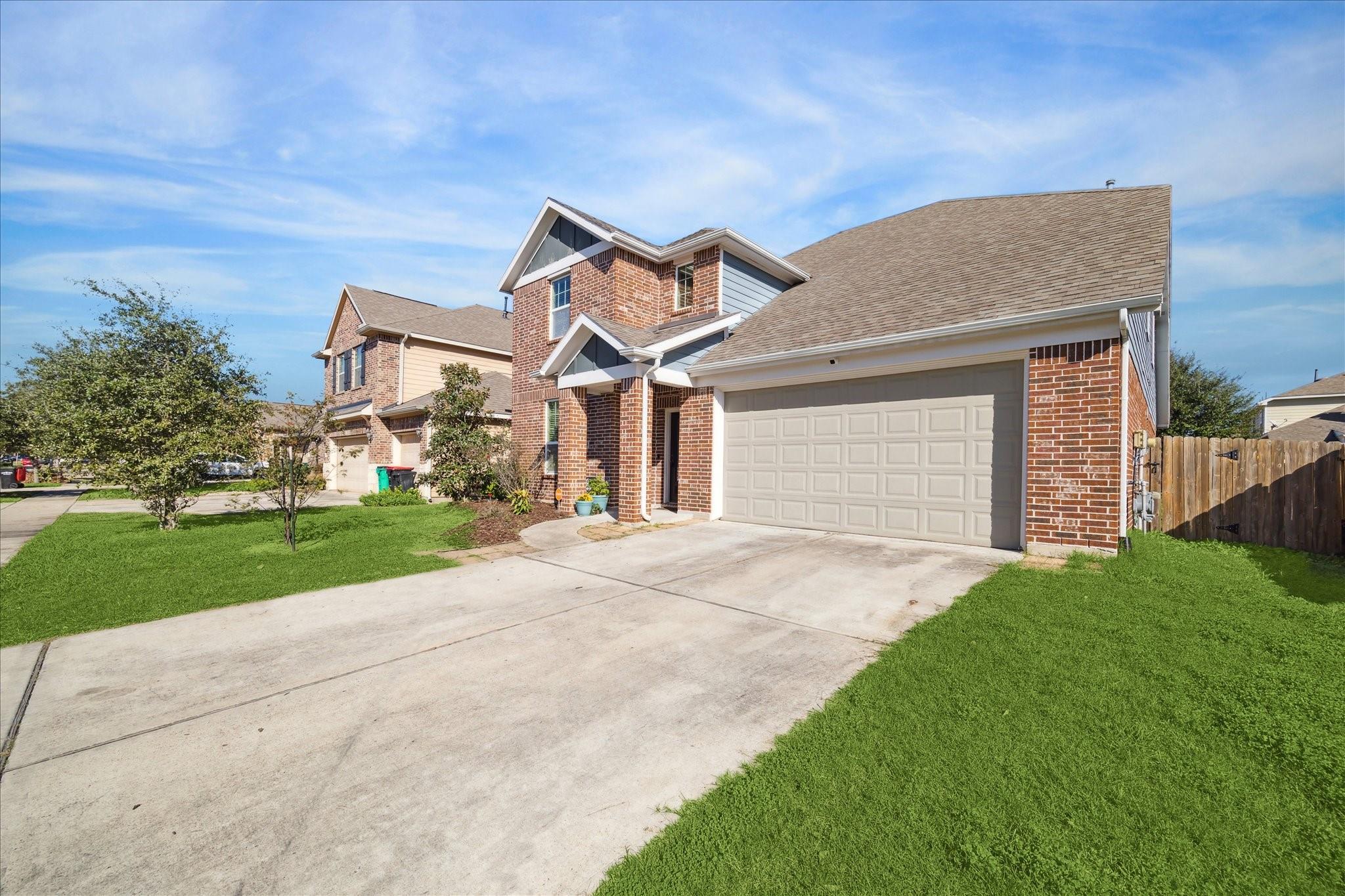 6614 Hunters Way Lane