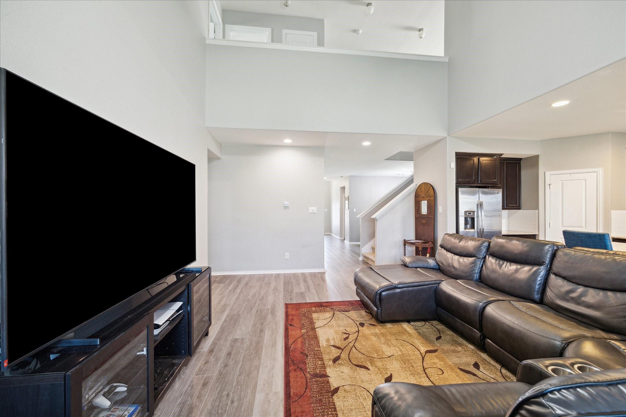 6614 Hunters Way Lane