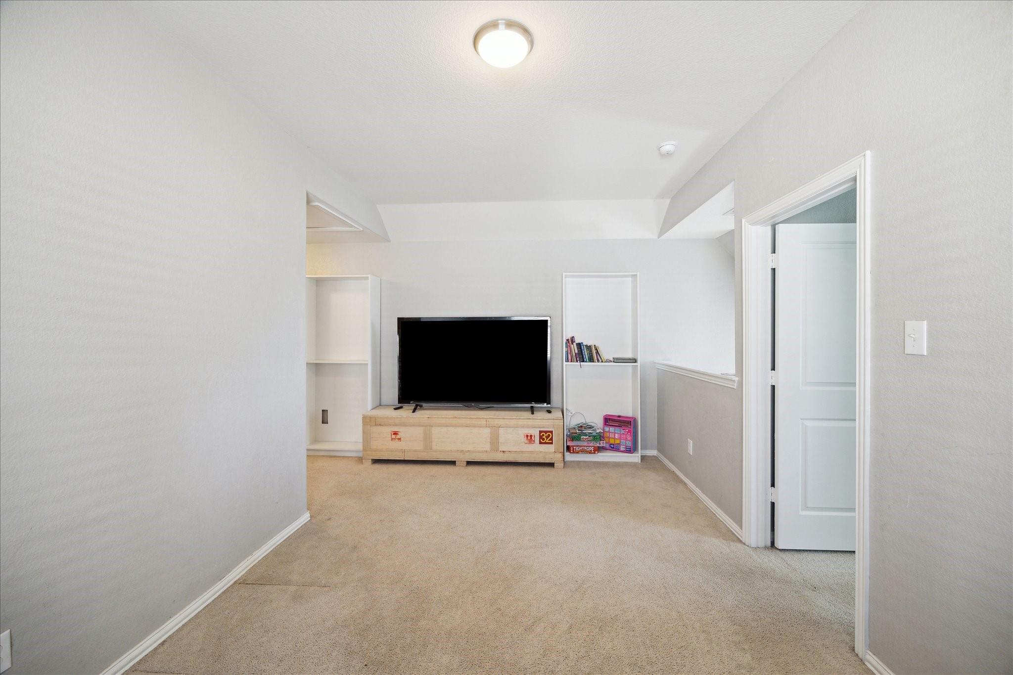 6614 Hunters Way Lane