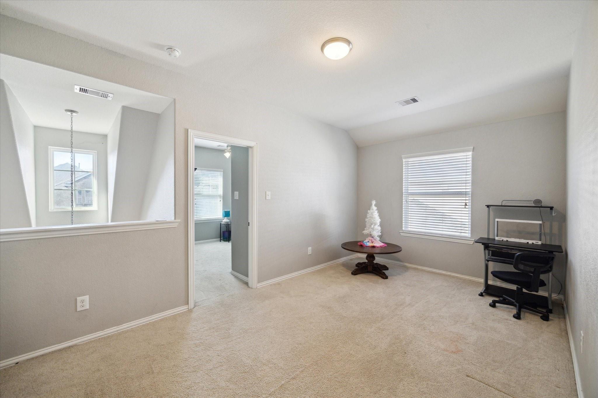 6614 Hunters Way Lane