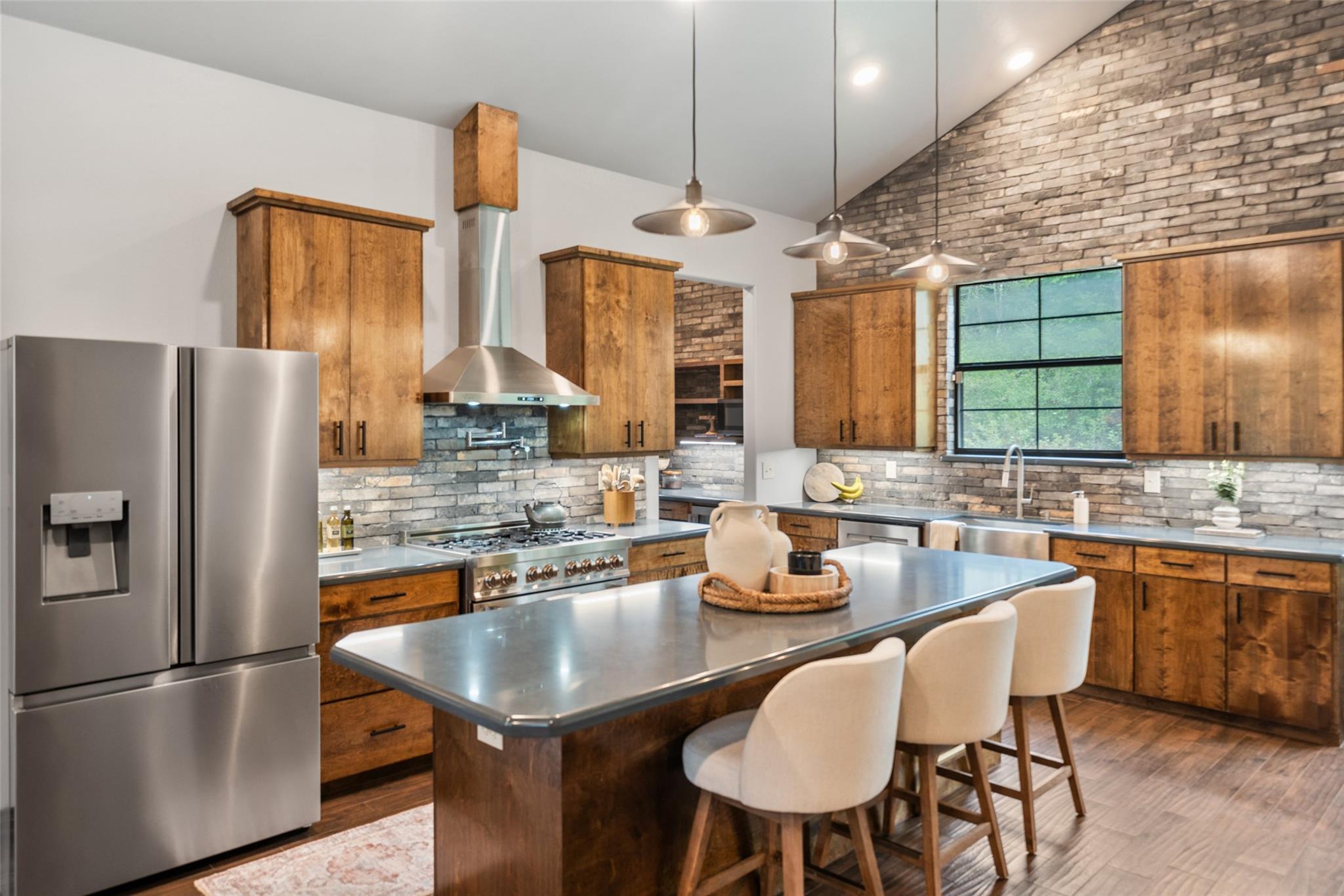 605 County Road 2191