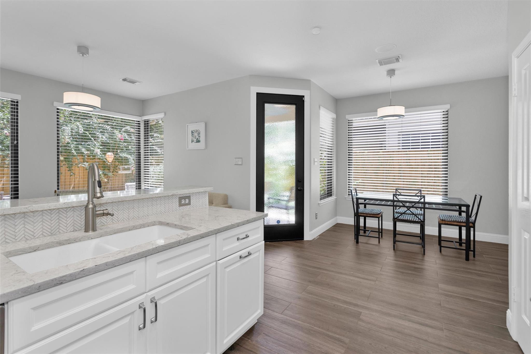 84 E Lakeridge Drive