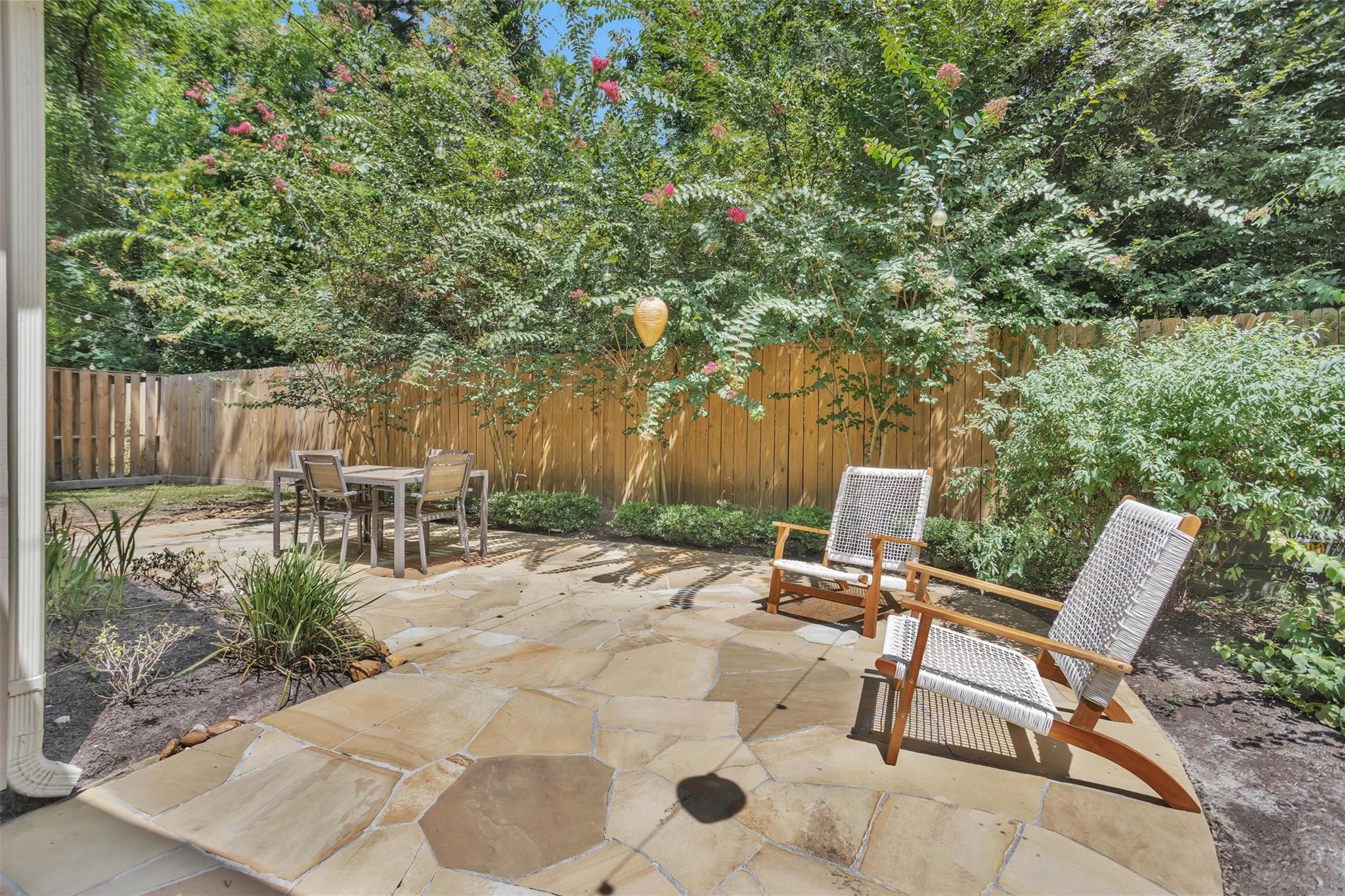 84 E Lakeridge Drive