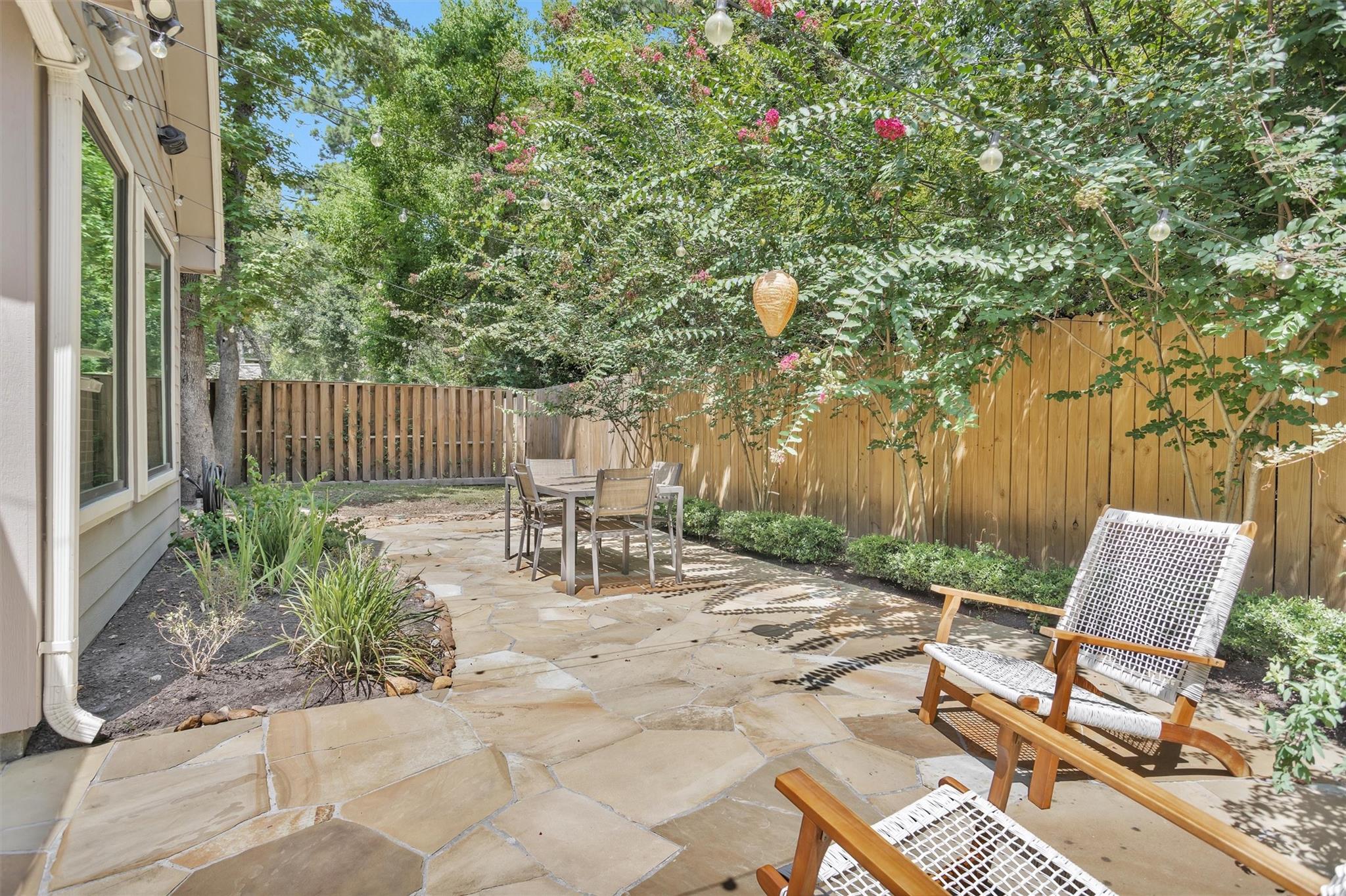 84 E Lakeridge Drive