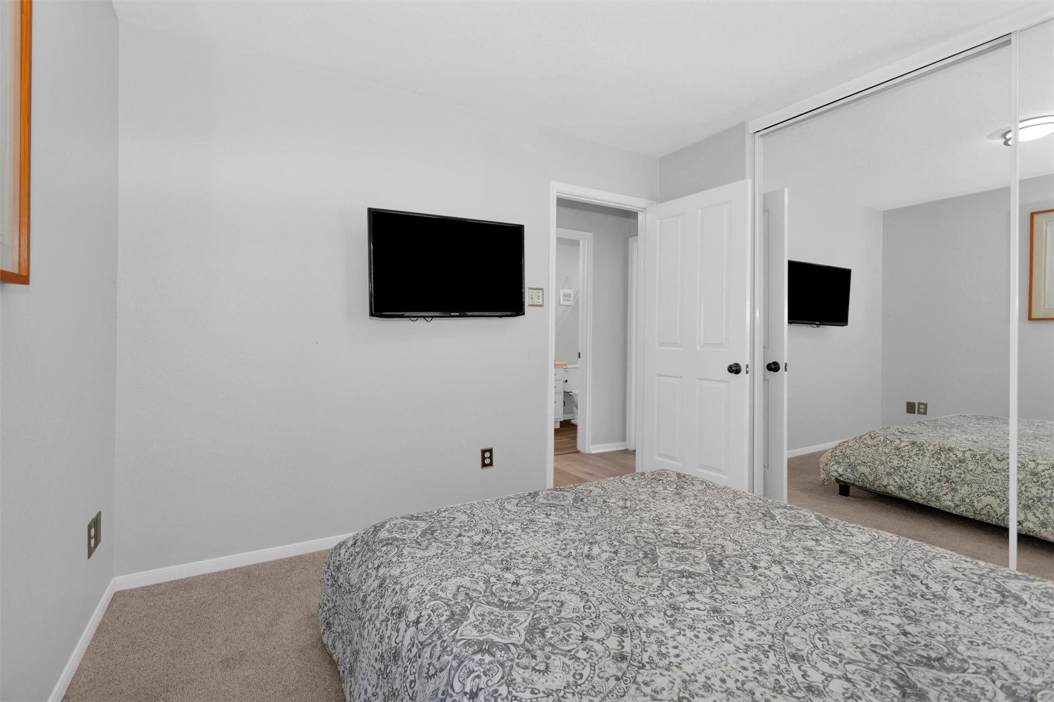 84 E Lakeridge Drive