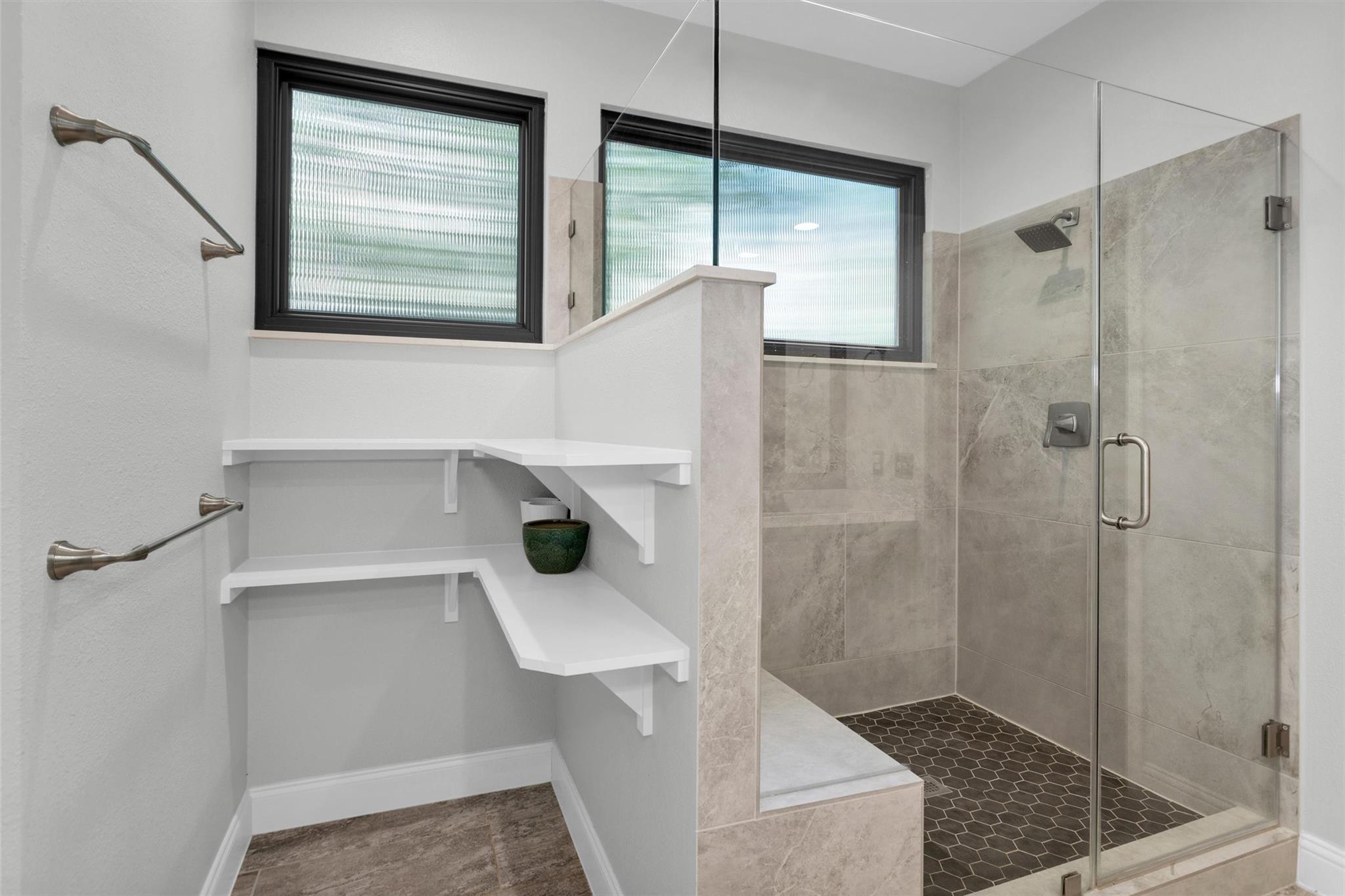 84 E Lakeridge Drive