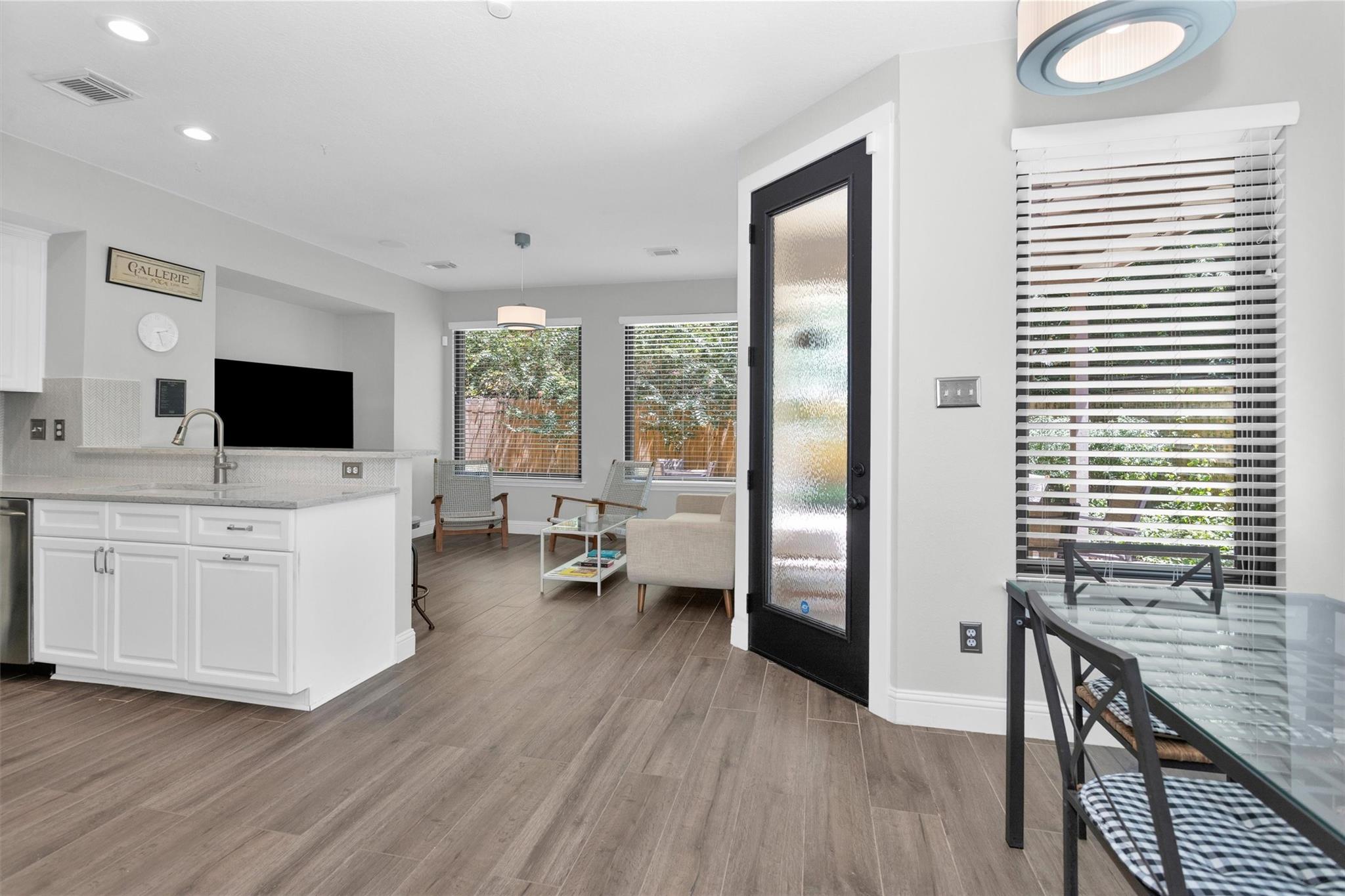 84 E Lakeridge Drive