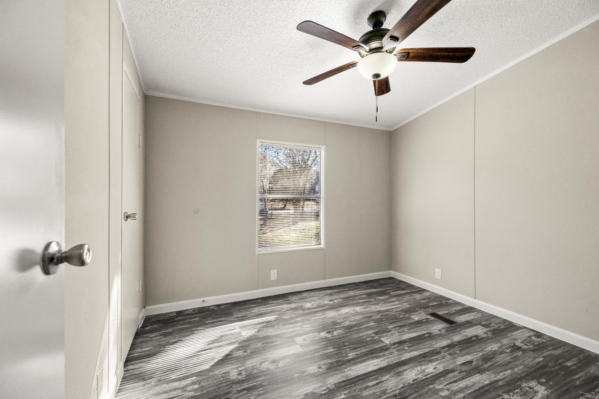 11438 Creek Drive