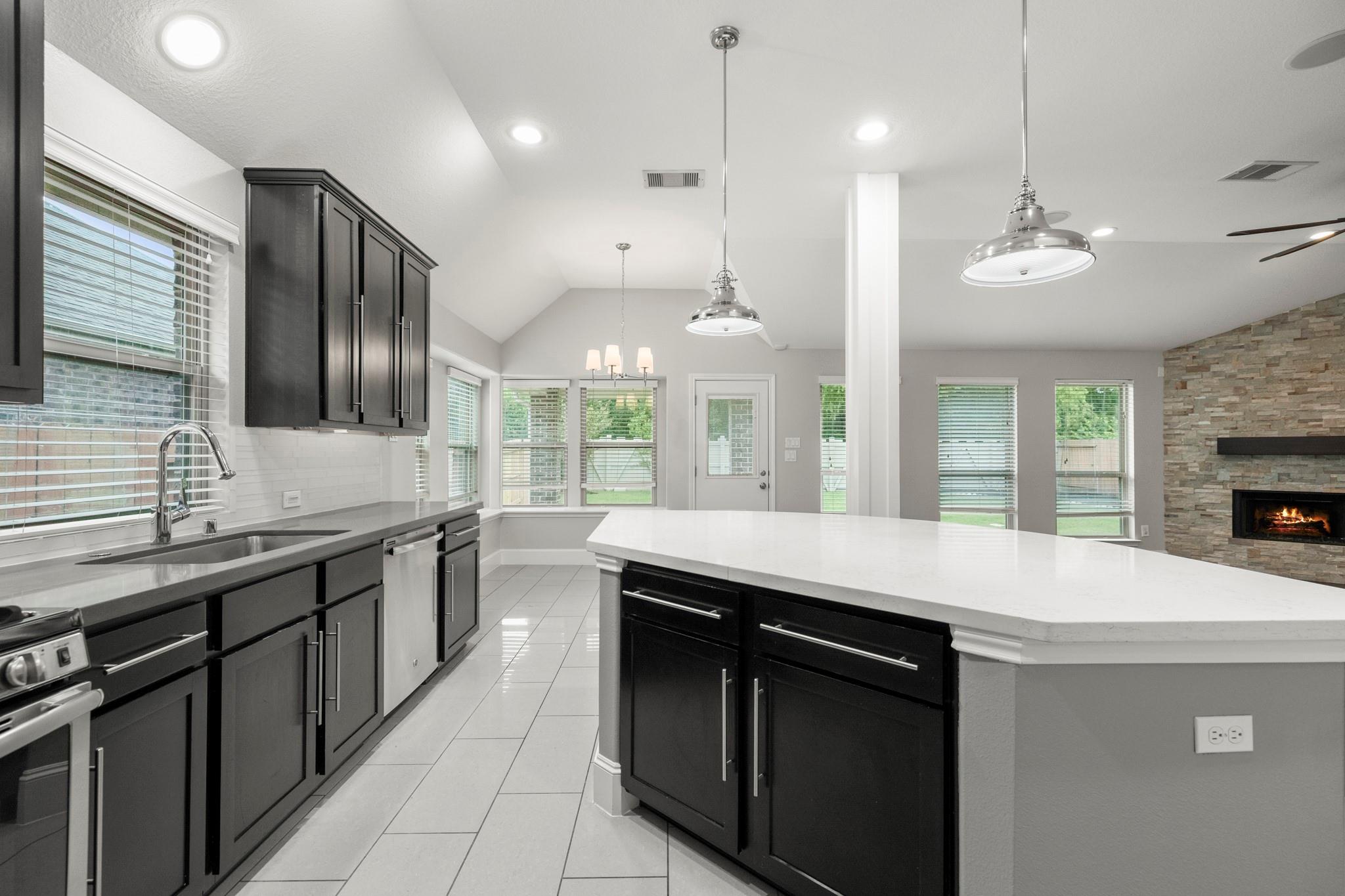 8146 Laughing Falcon Trail