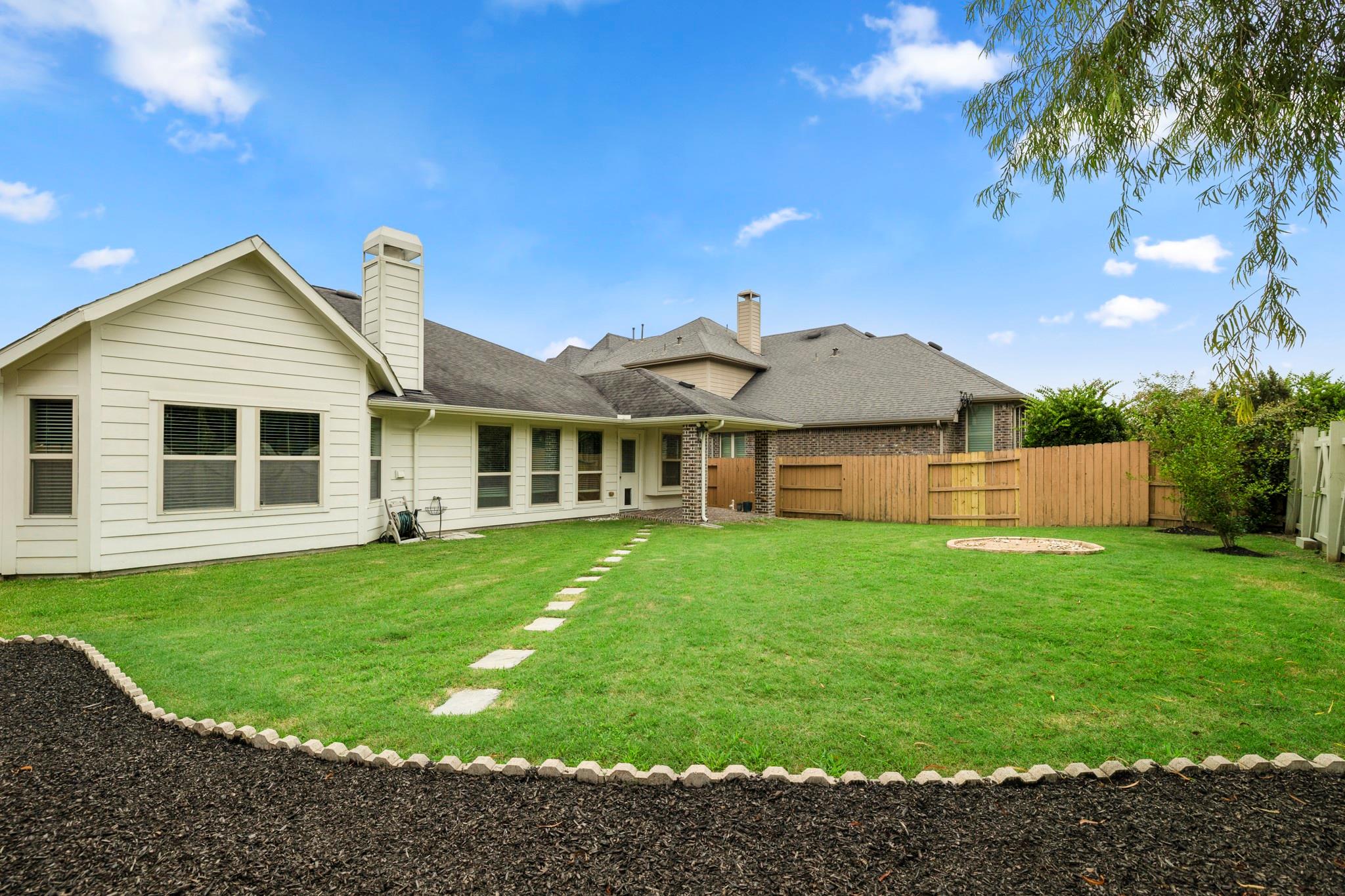 8146 Laughing Falcon Trail