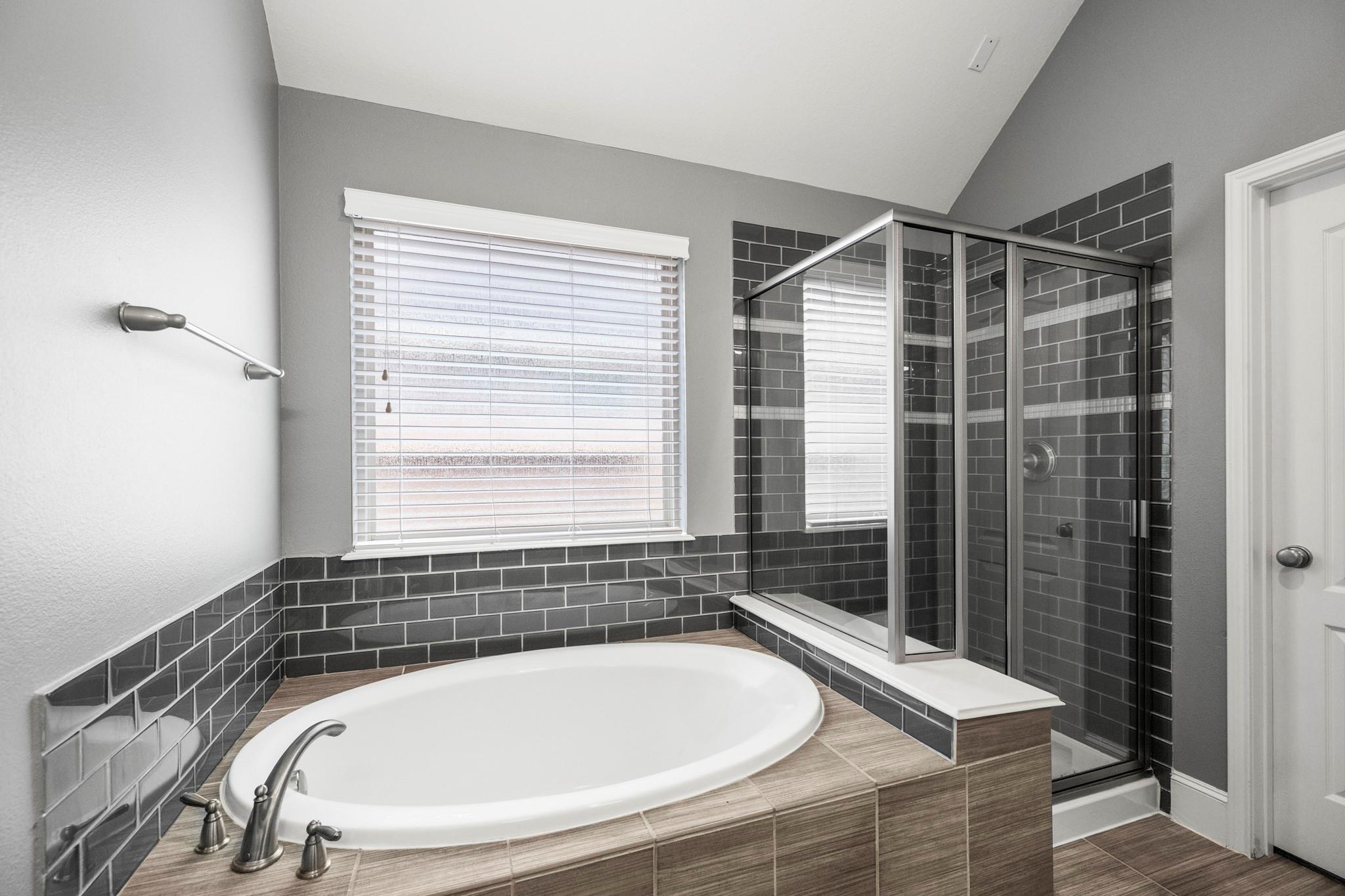 8146 Laughing Falcon Trail