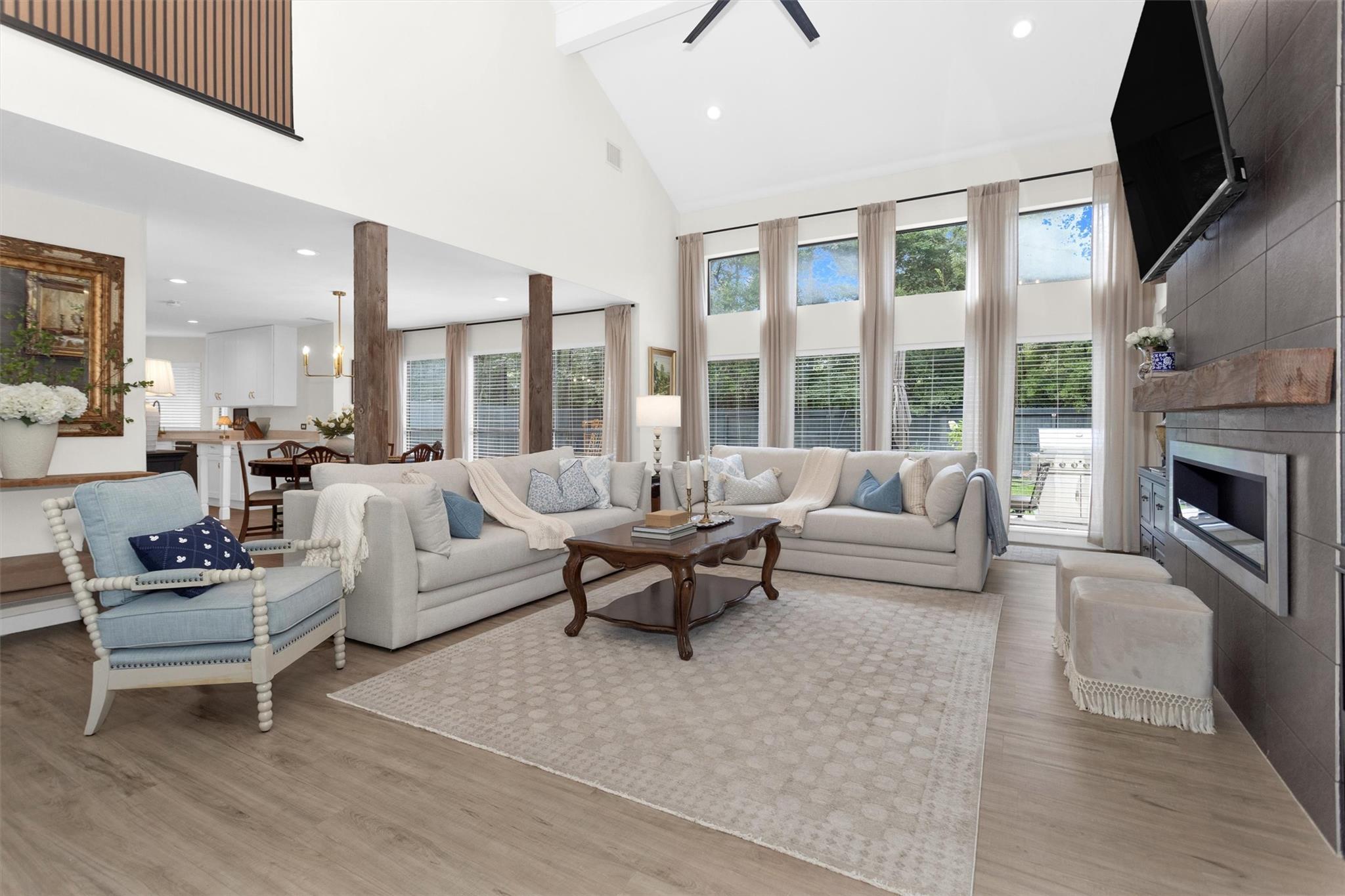 6 Cape Chestnut Drive