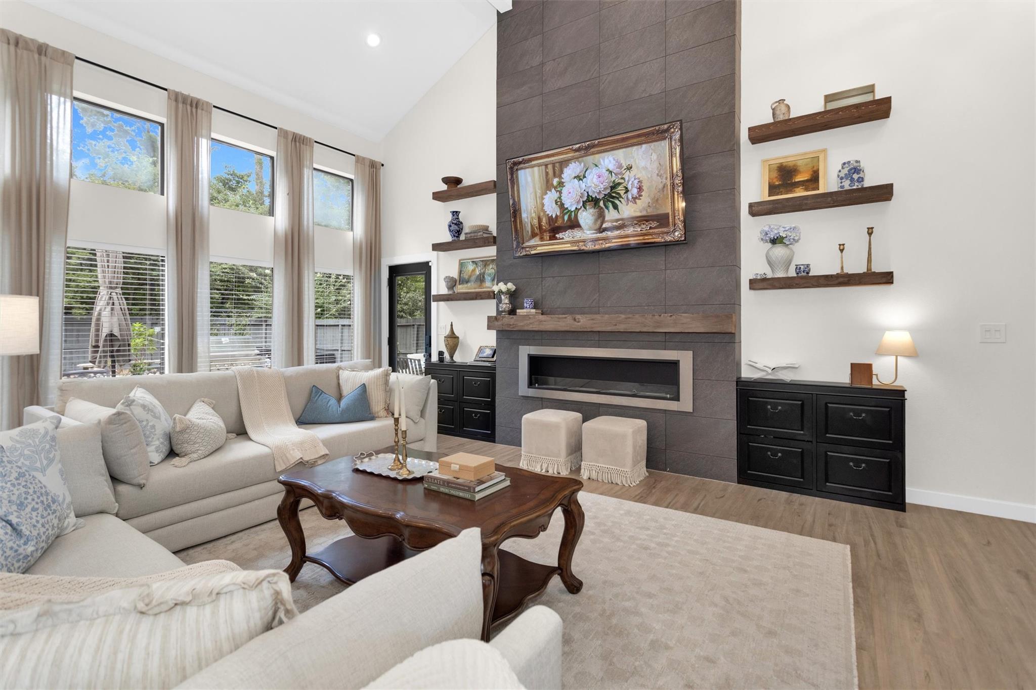 6 Cape Chestnut Drive