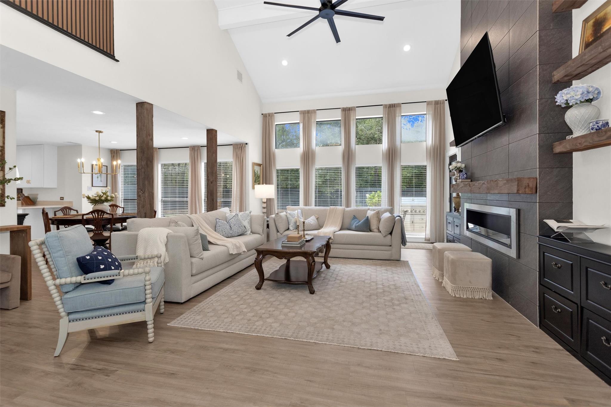 6 Cape Chestnut Drive
