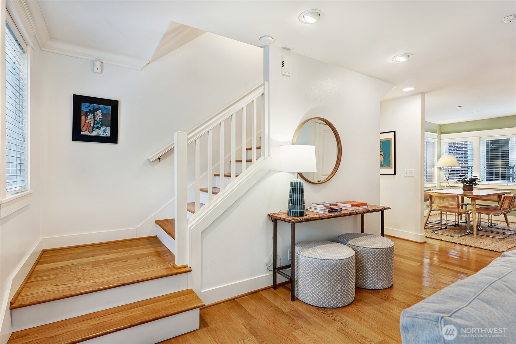 919 Belmont Avenue E