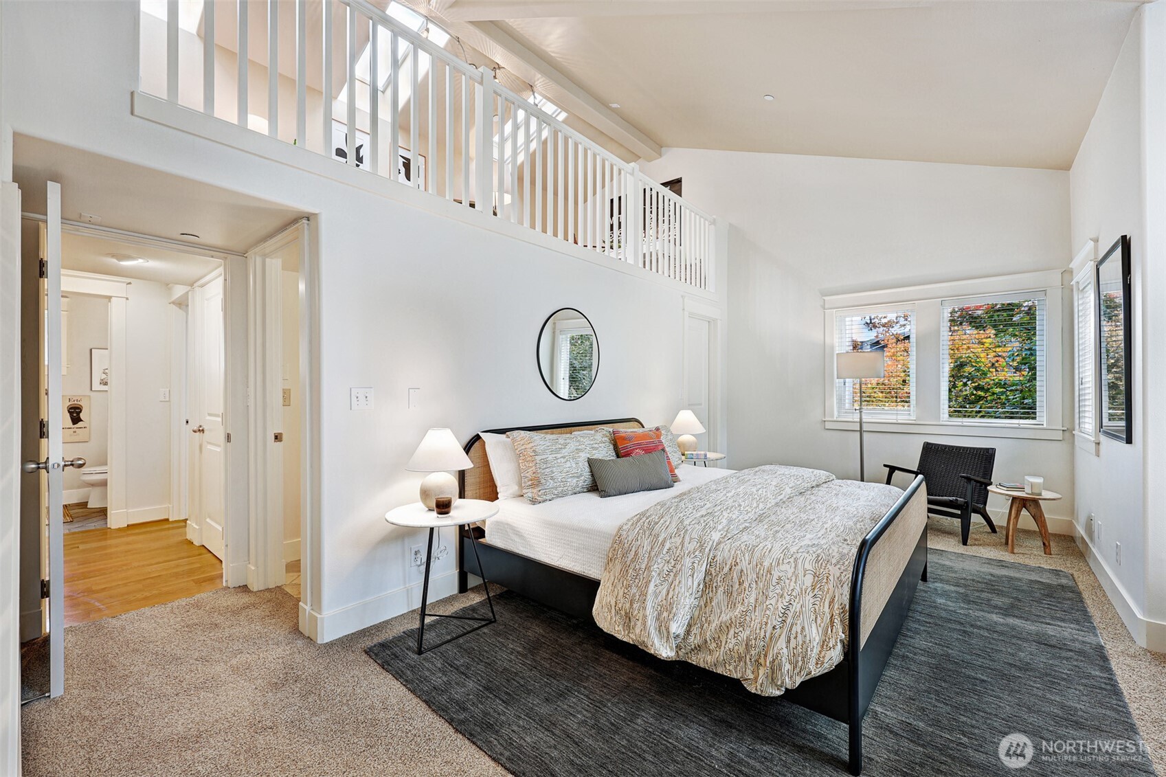 919 Belmont Avenue E