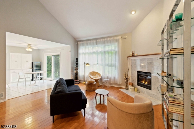 11 Ashwood Trl
