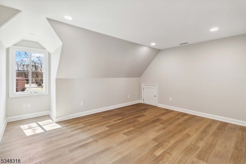 266 W Main St 2