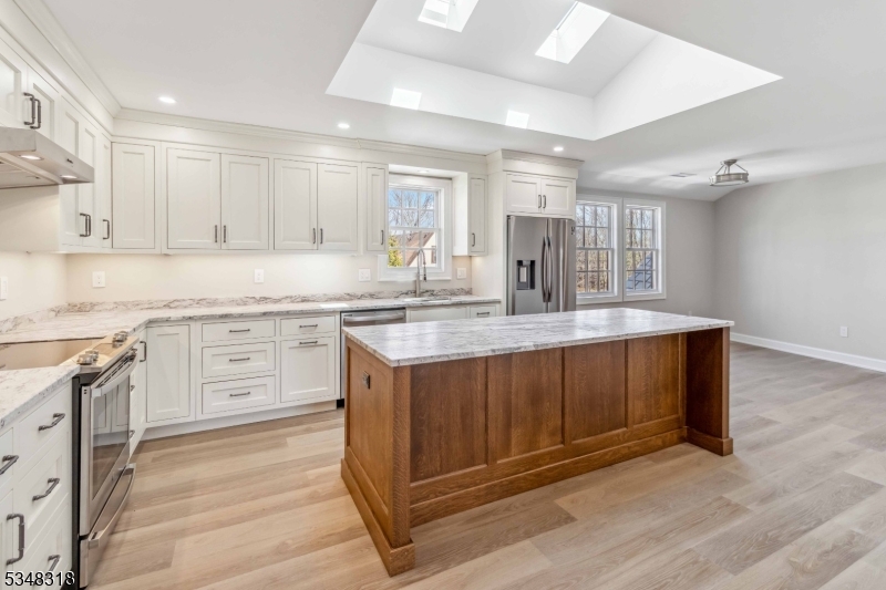 266 W Main St 2