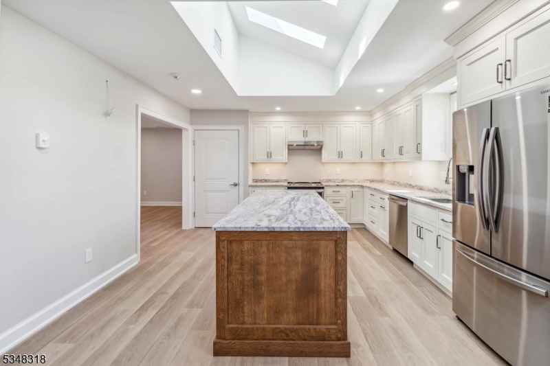 266 W Main St 2