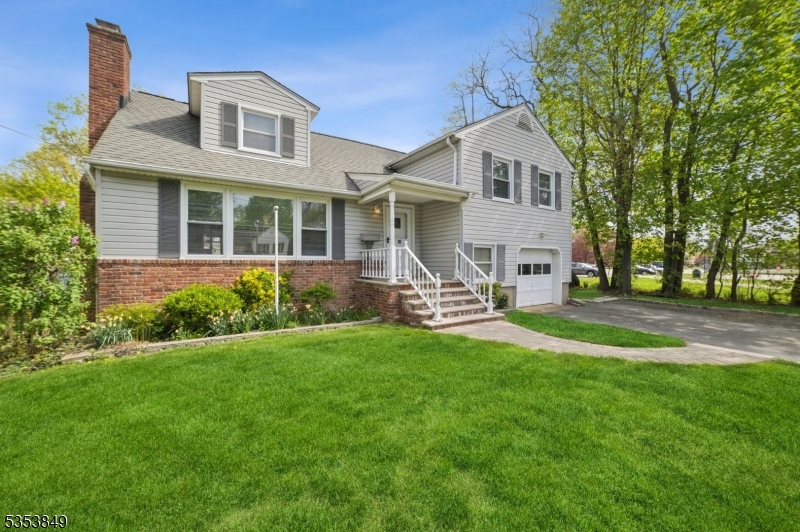 30 Diana Rd