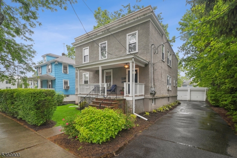 7 Howell St