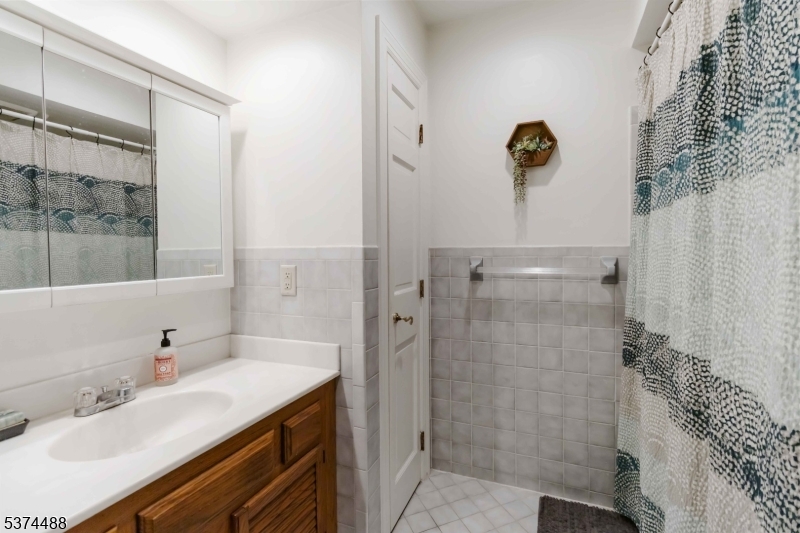 113 Maple Ave 1